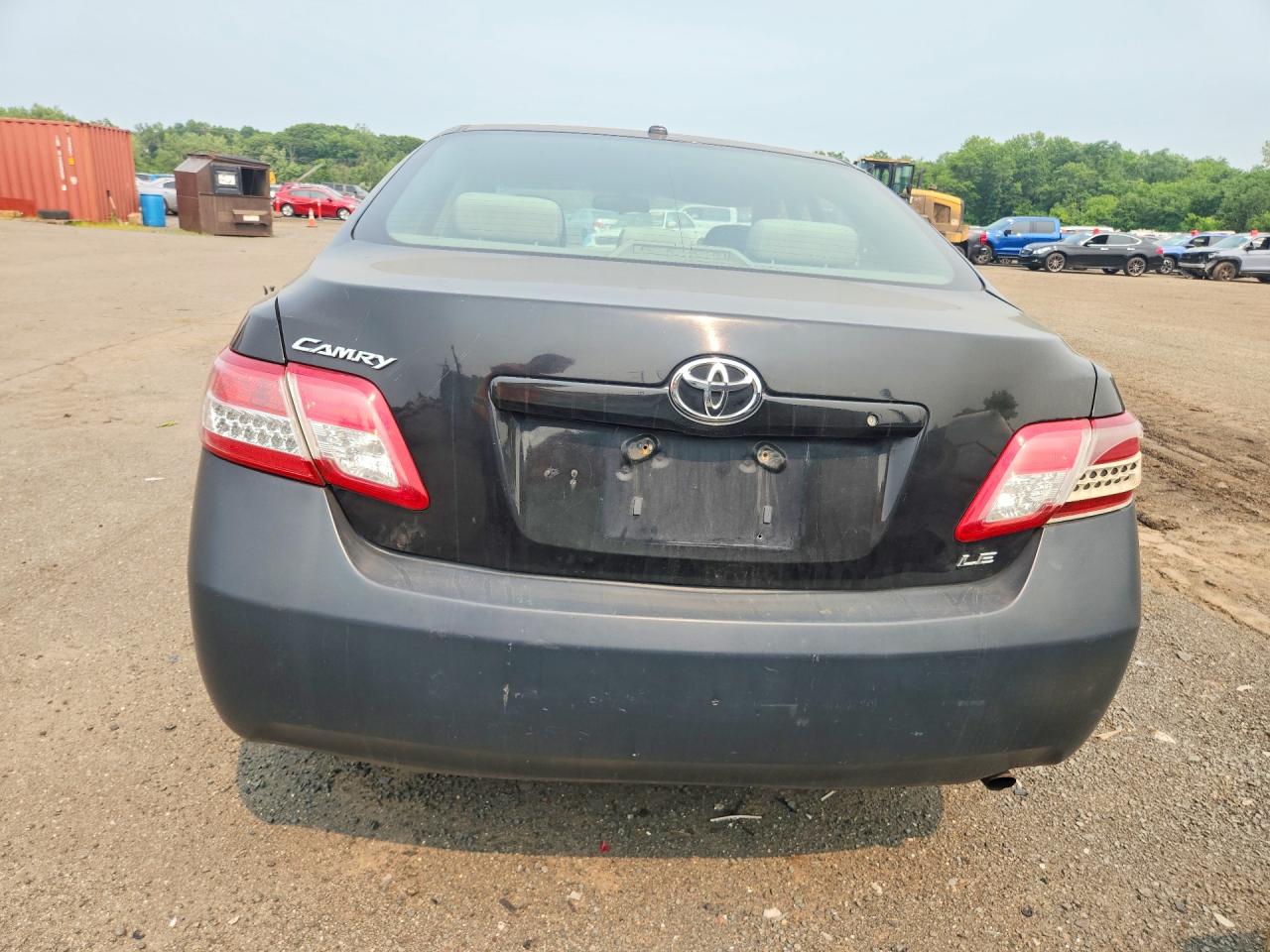 2011 TOYOTA CAMRY