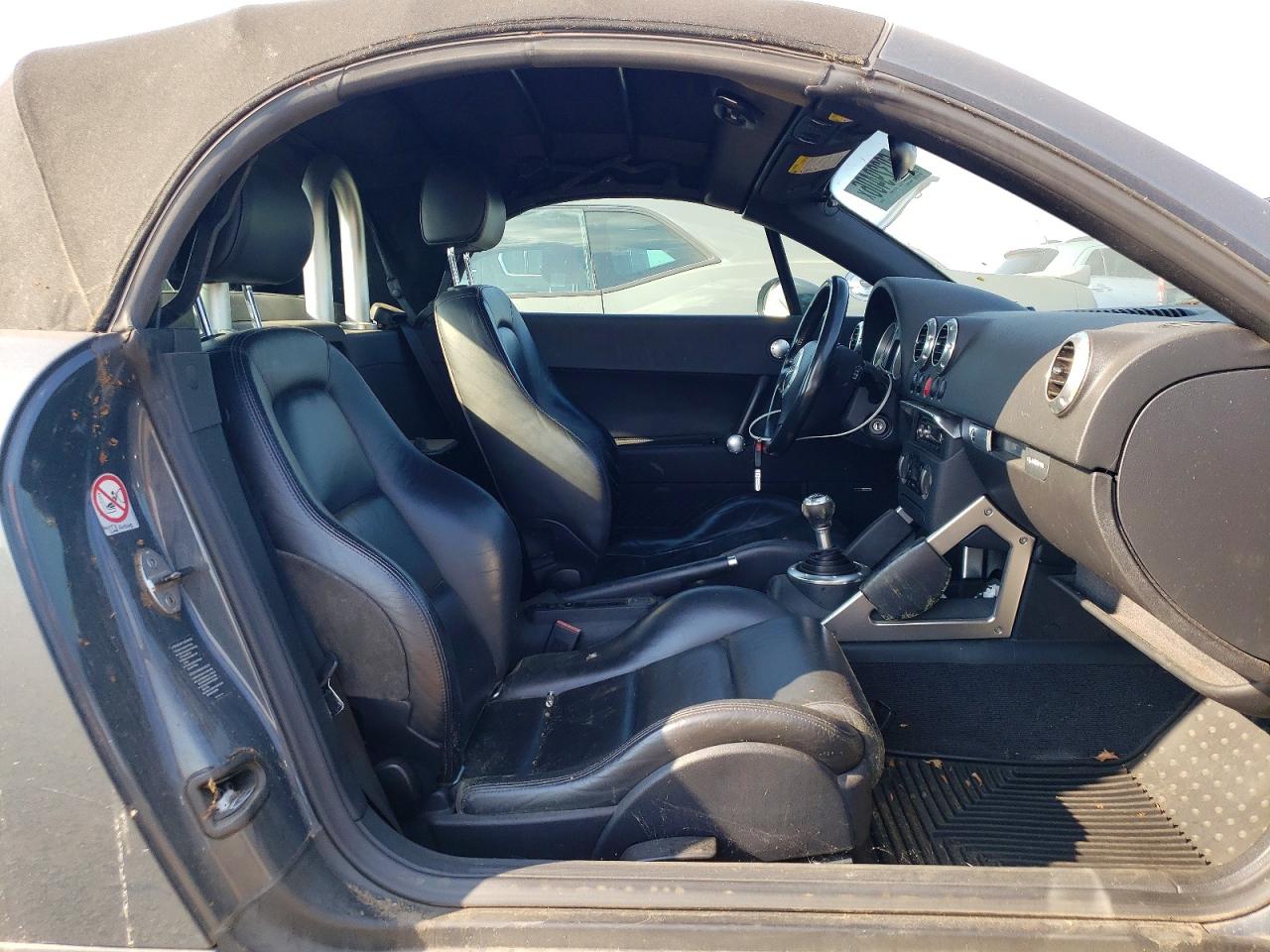 2004 AUDI TT QUATTRO
