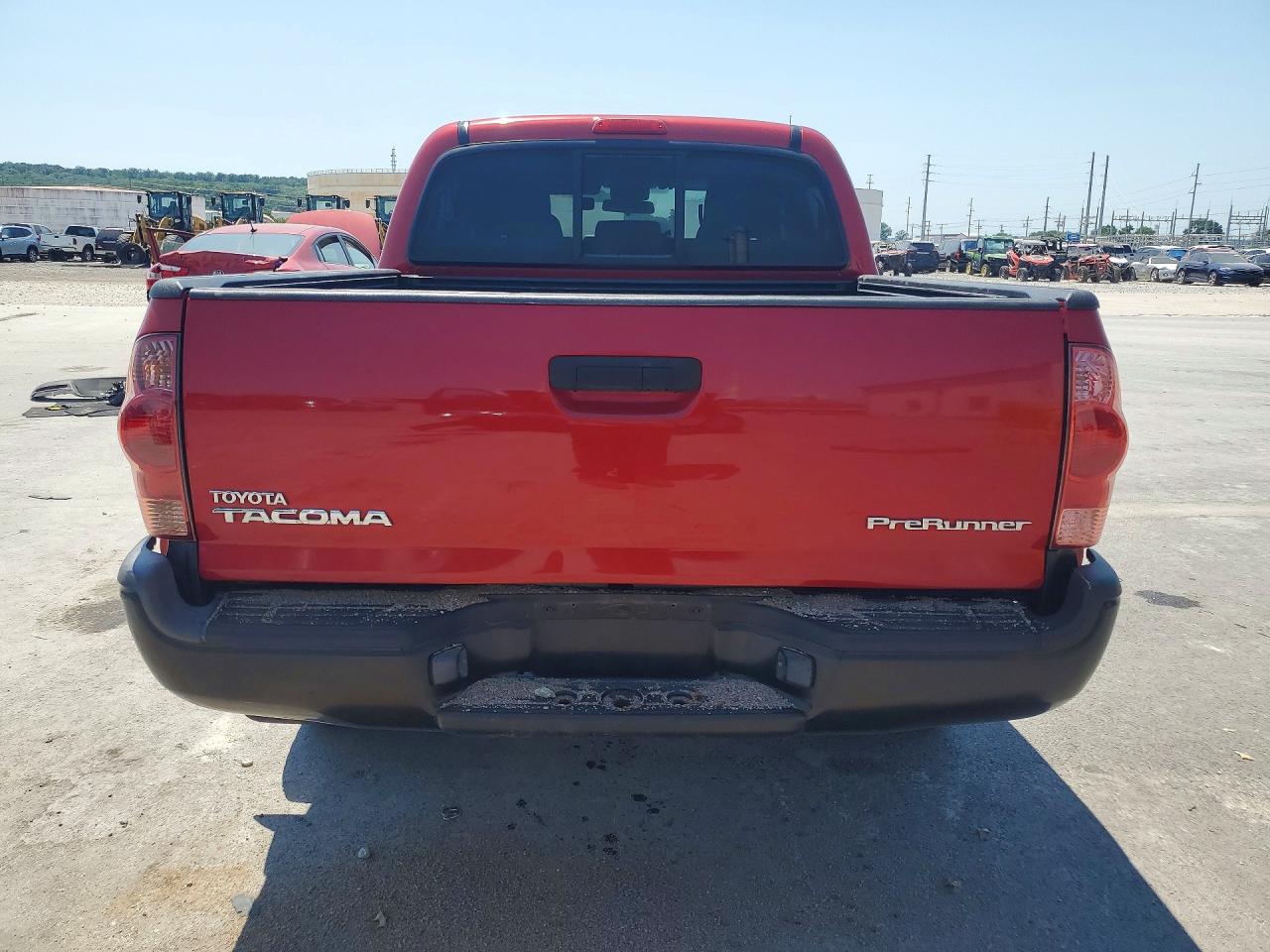 2015 TOYOTA TACOMA