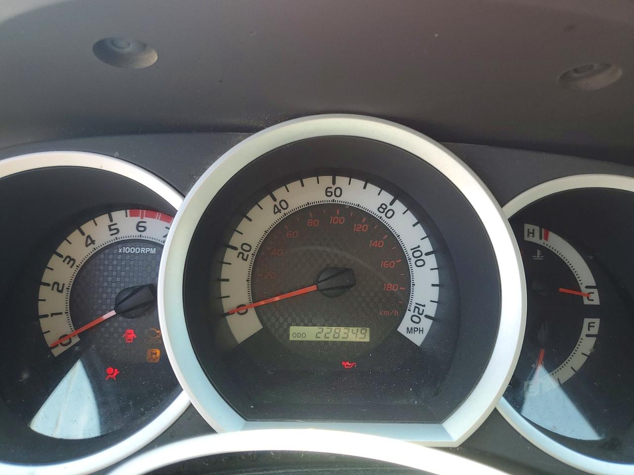 2015 TOYOTA TACOMA