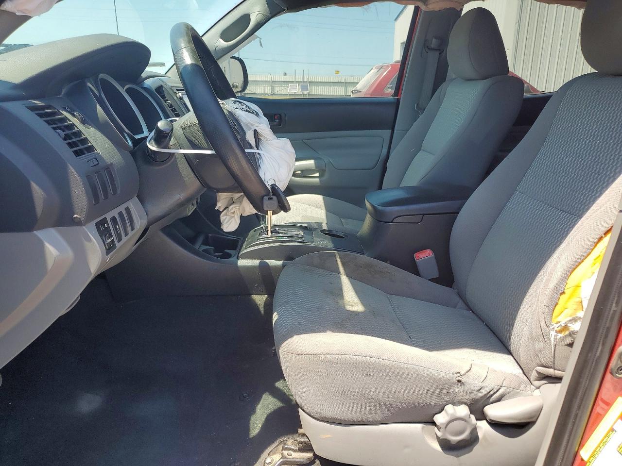 2015 TOYOTA TACOMA