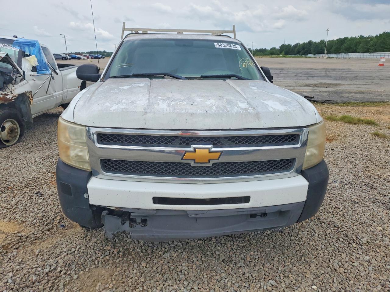 2011 CHEVROLET SILVERADO