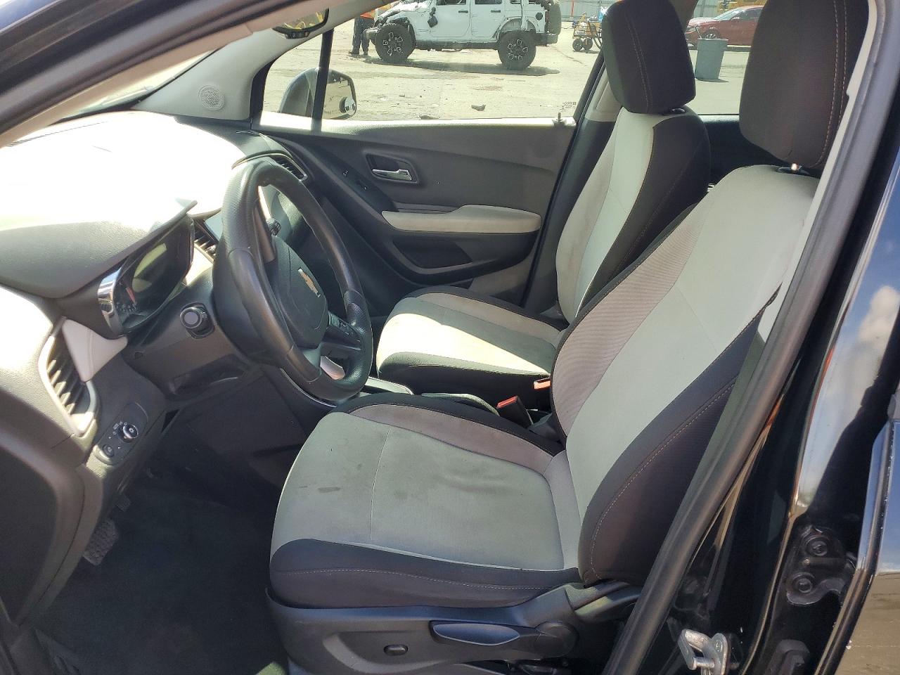 2017 CHEVROLET TRAX
