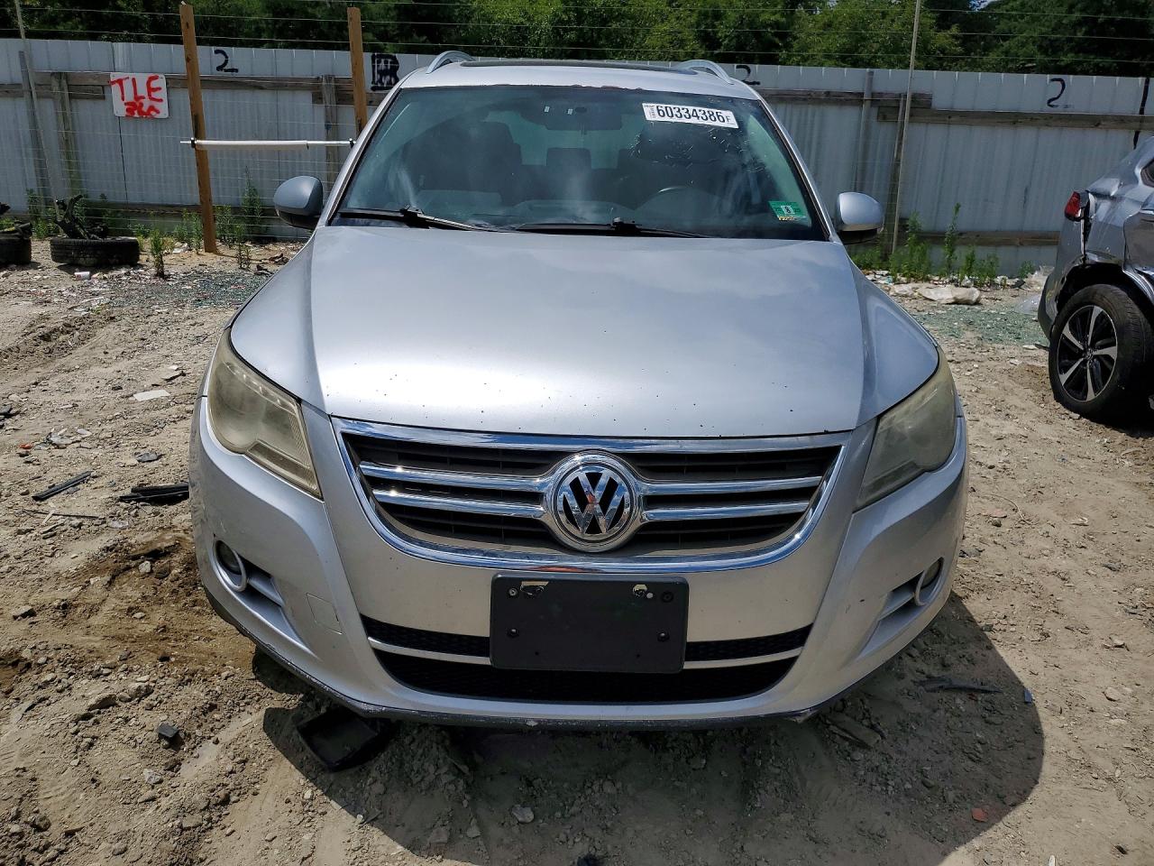 2010 VOLKSWAGEN TIGUAN