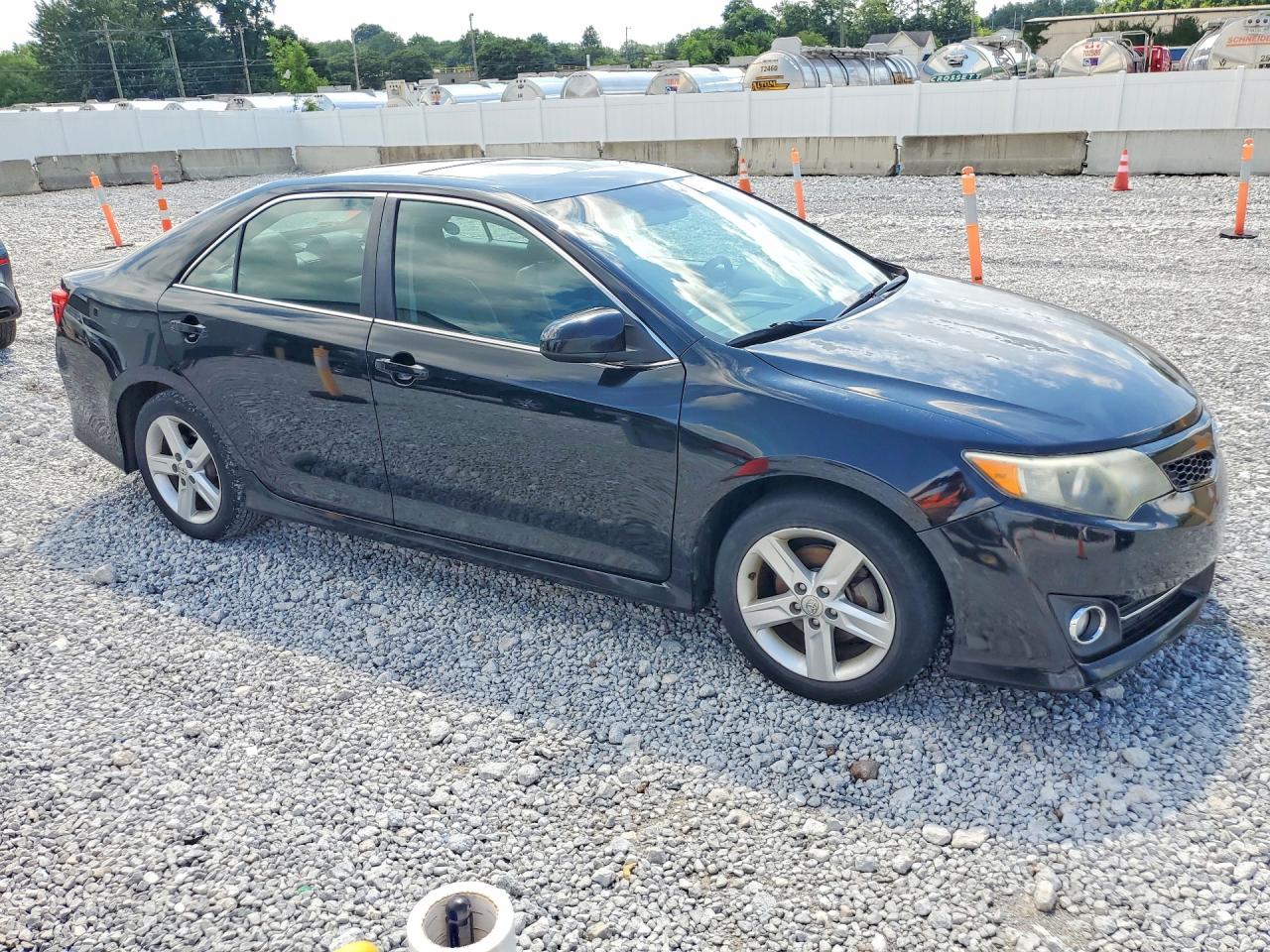 2013 TOYOTA CAMRY