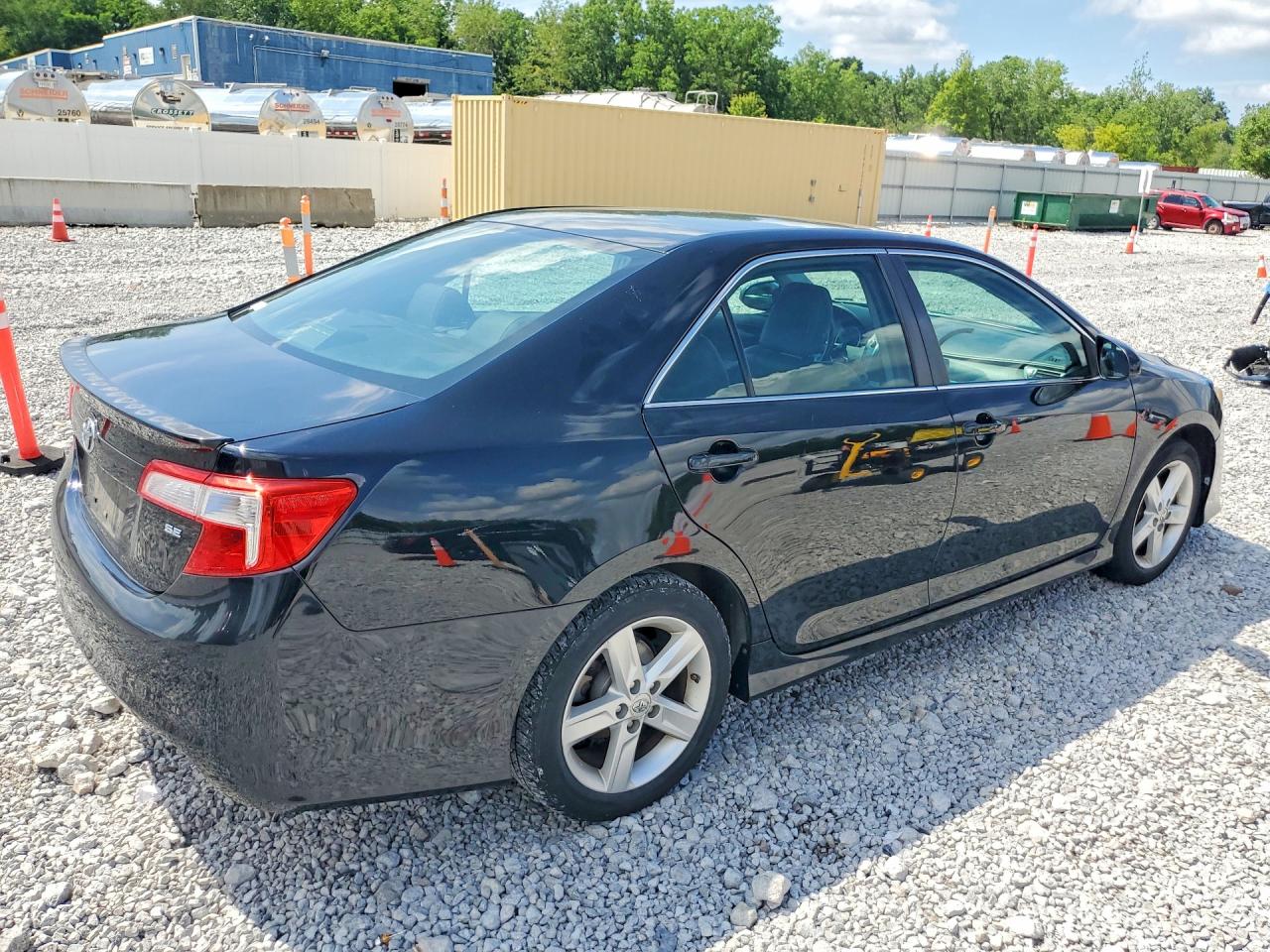 2013 TOYOTA CAMRY