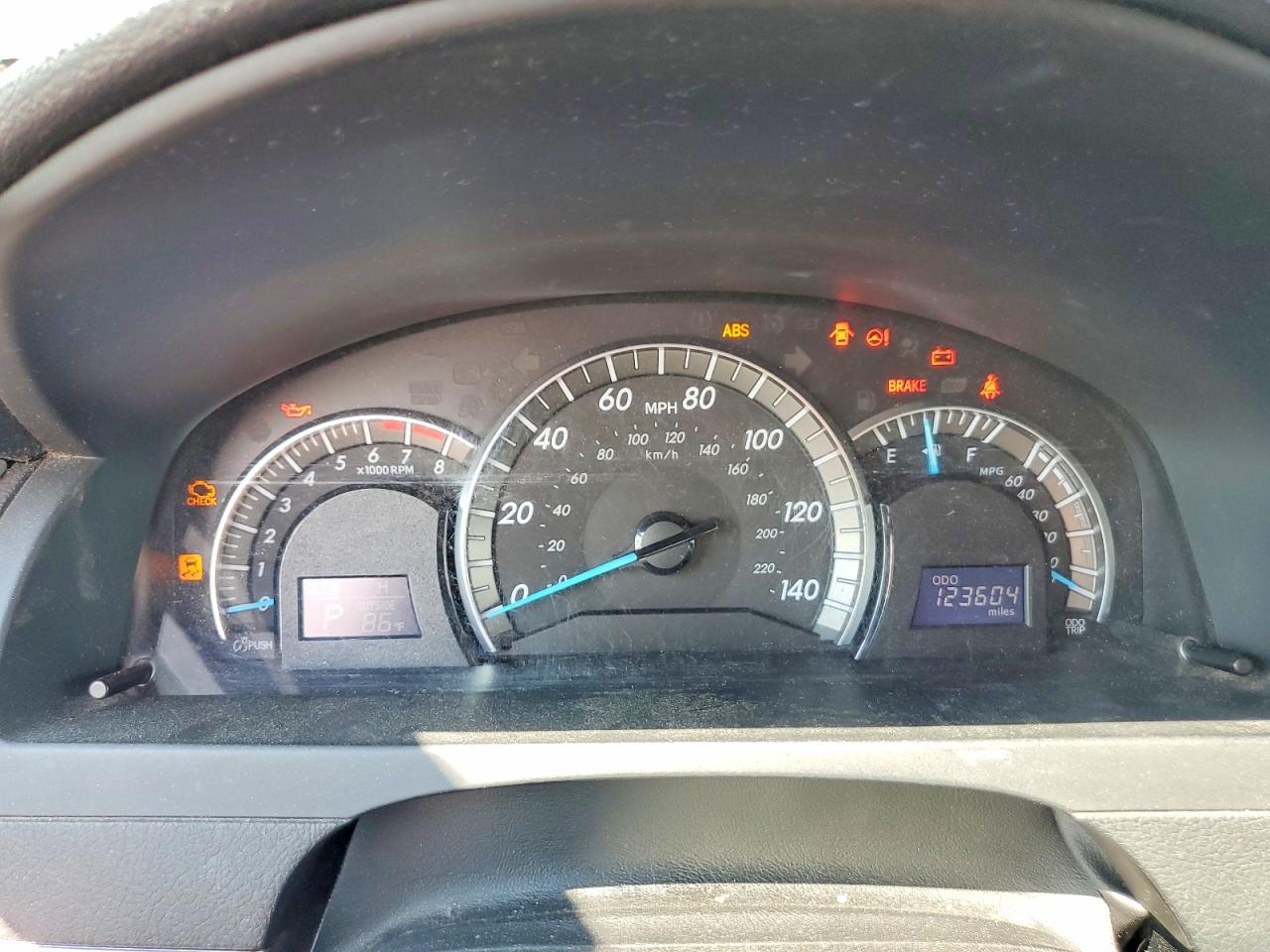2013 TOYOTA CAMRY