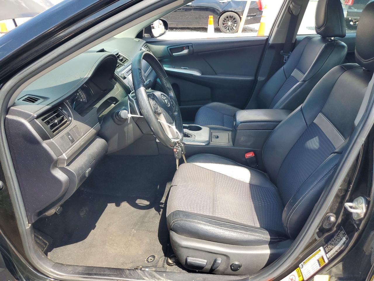 2013 TOYOTA CAMRY