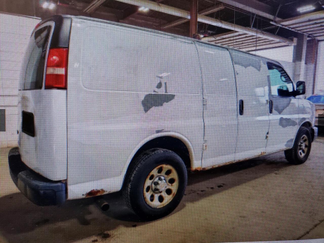 2011 CHEVROLET EXPRESS G1