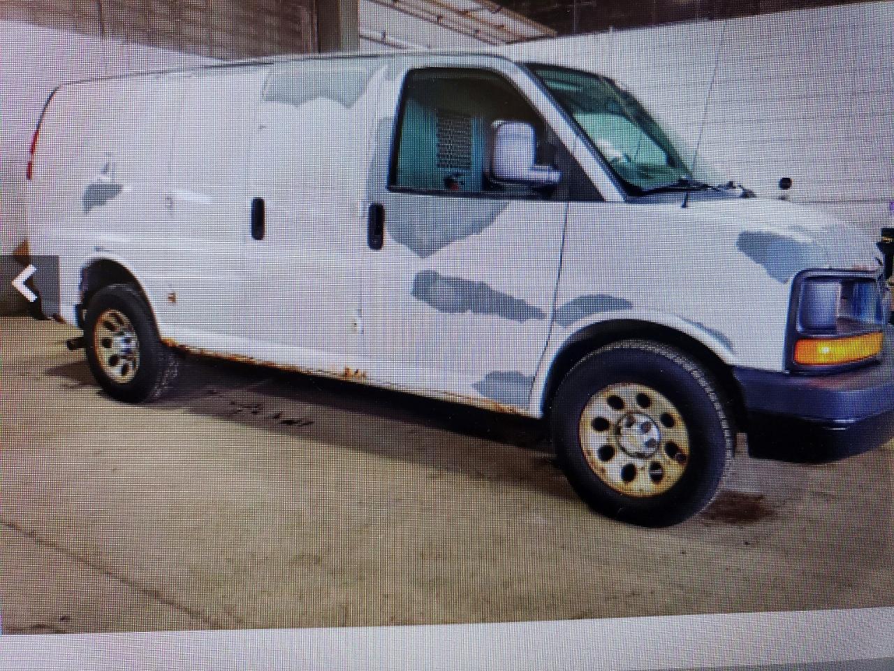 2011 CHEVROLET EXPRESS G1
