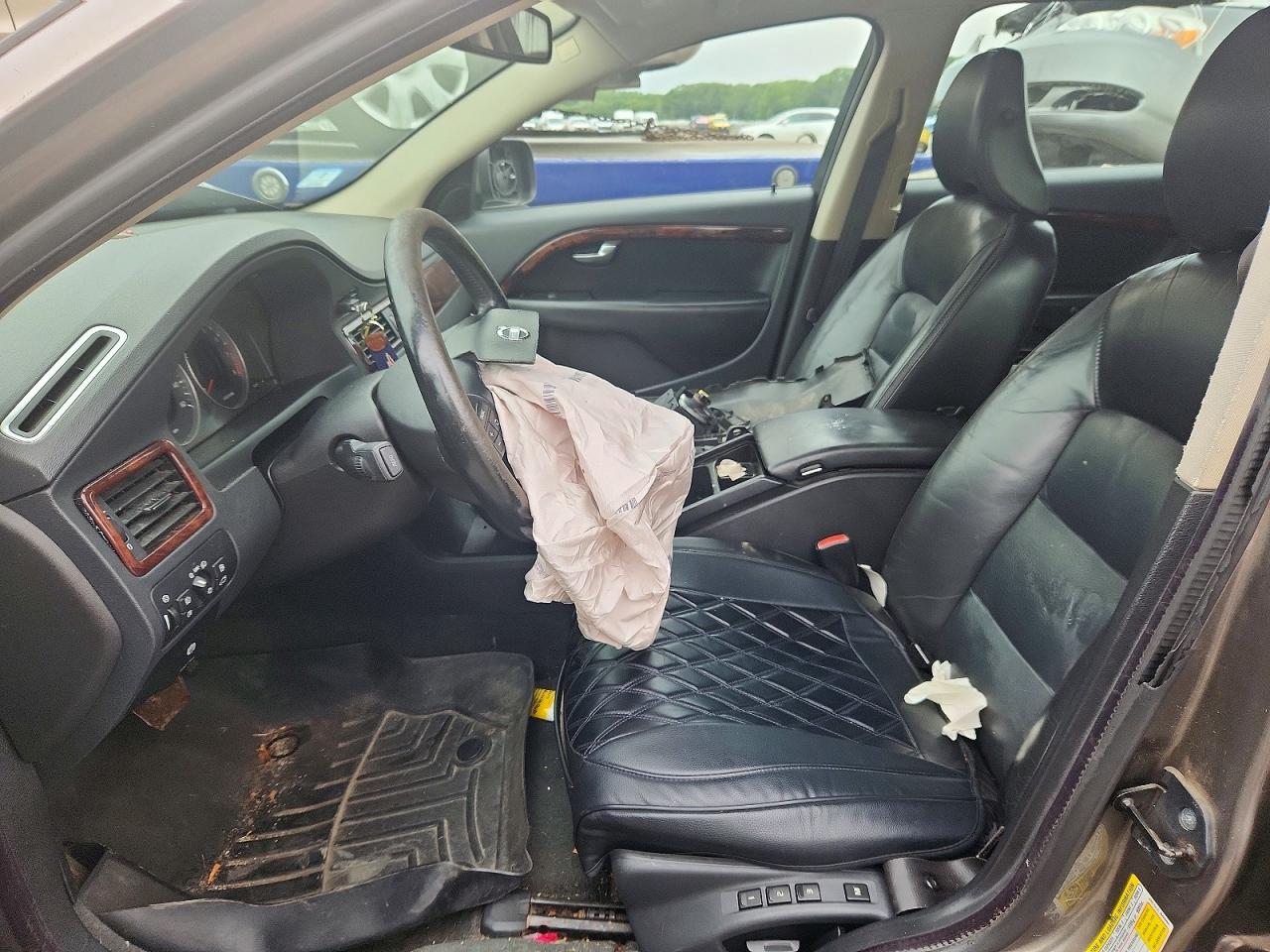 2008 VOLVO XC70