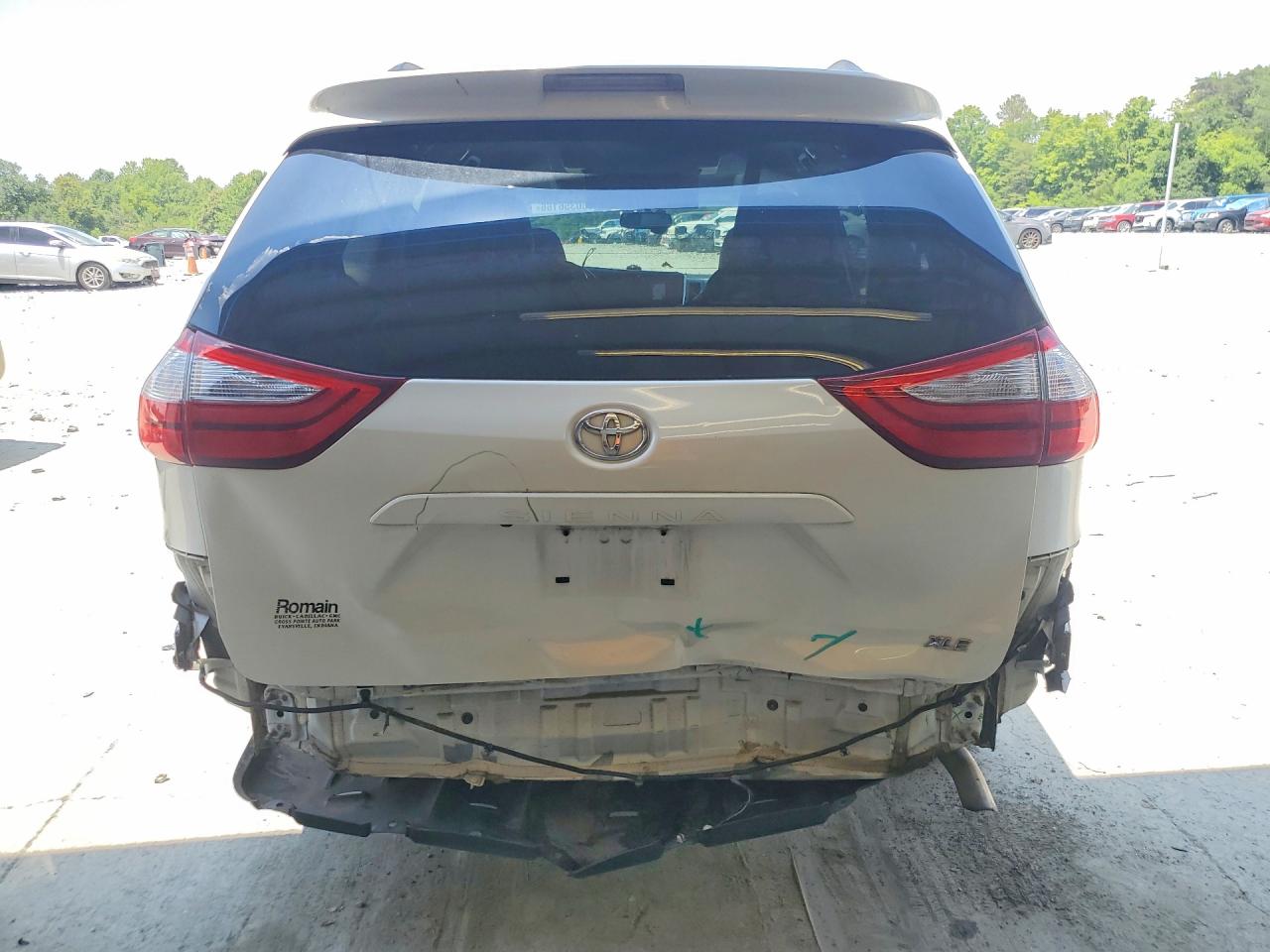 2017 TOYOTA SIENNA