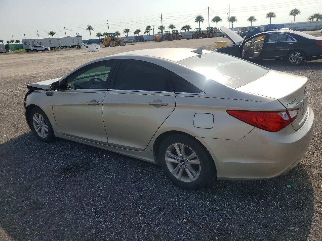2011 HYUNDAI SONATA