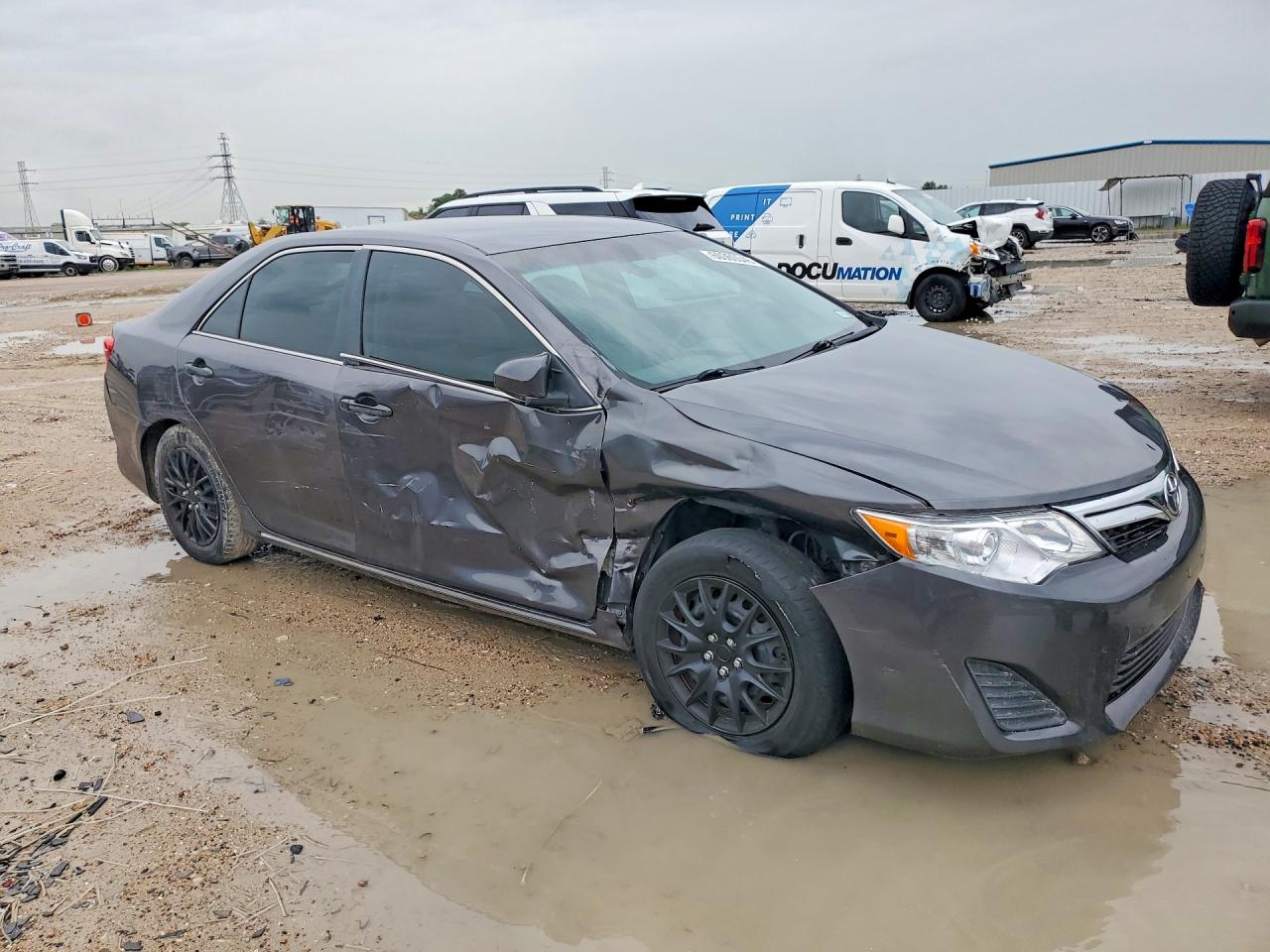 2014 TOYOTA CAMRY