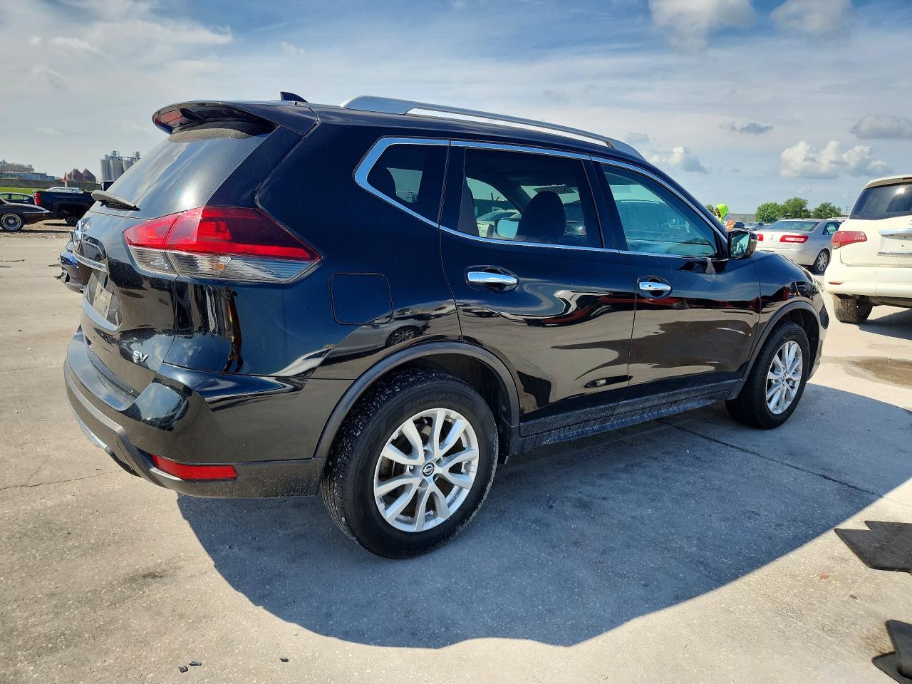2018 NISSAN ROGUE