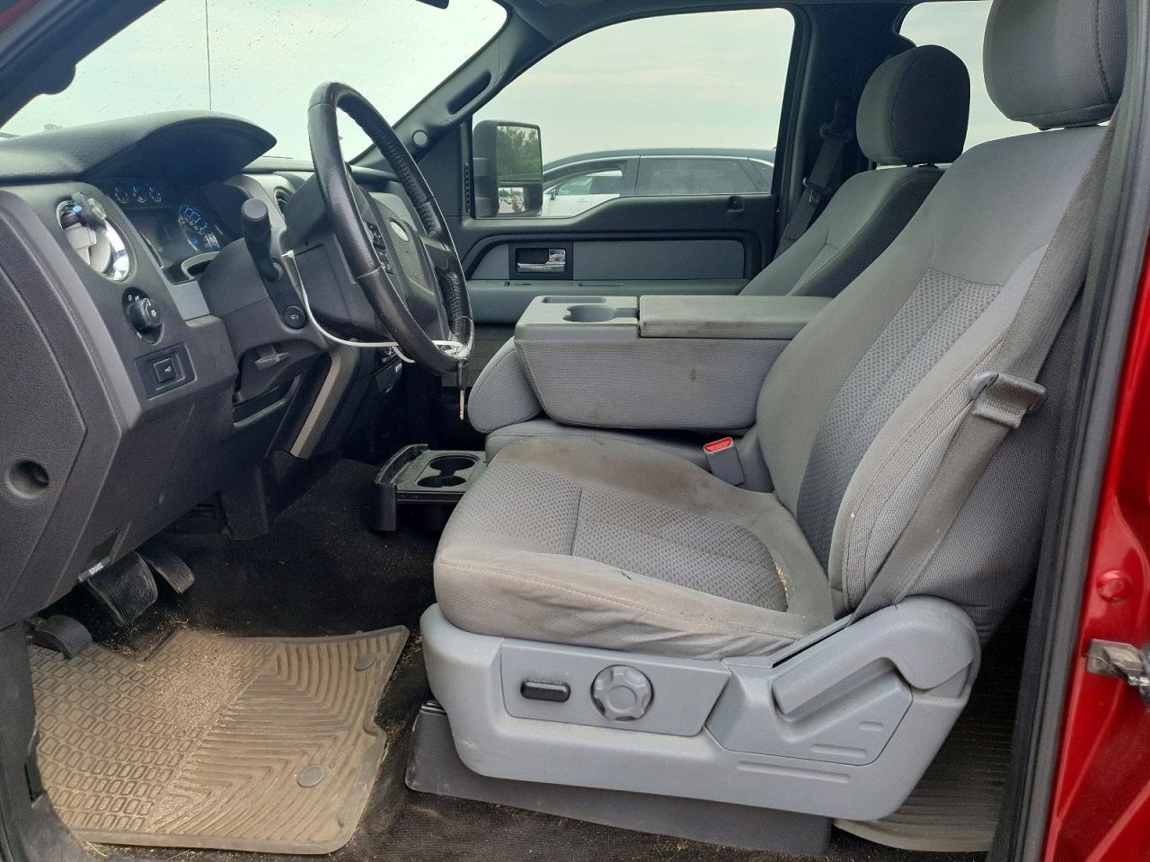 2013 FORD F150