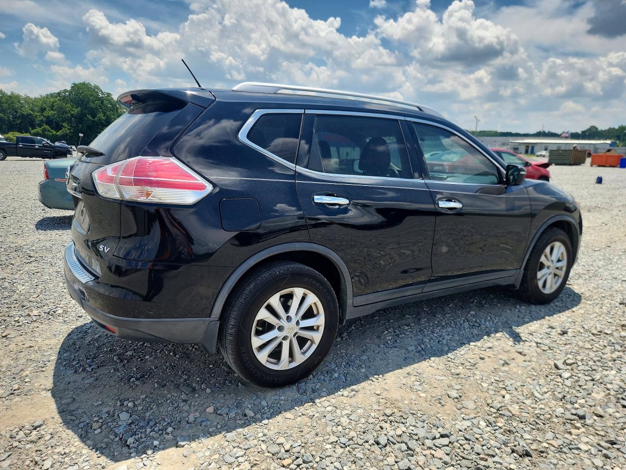 2015 NISSAN ROGUE