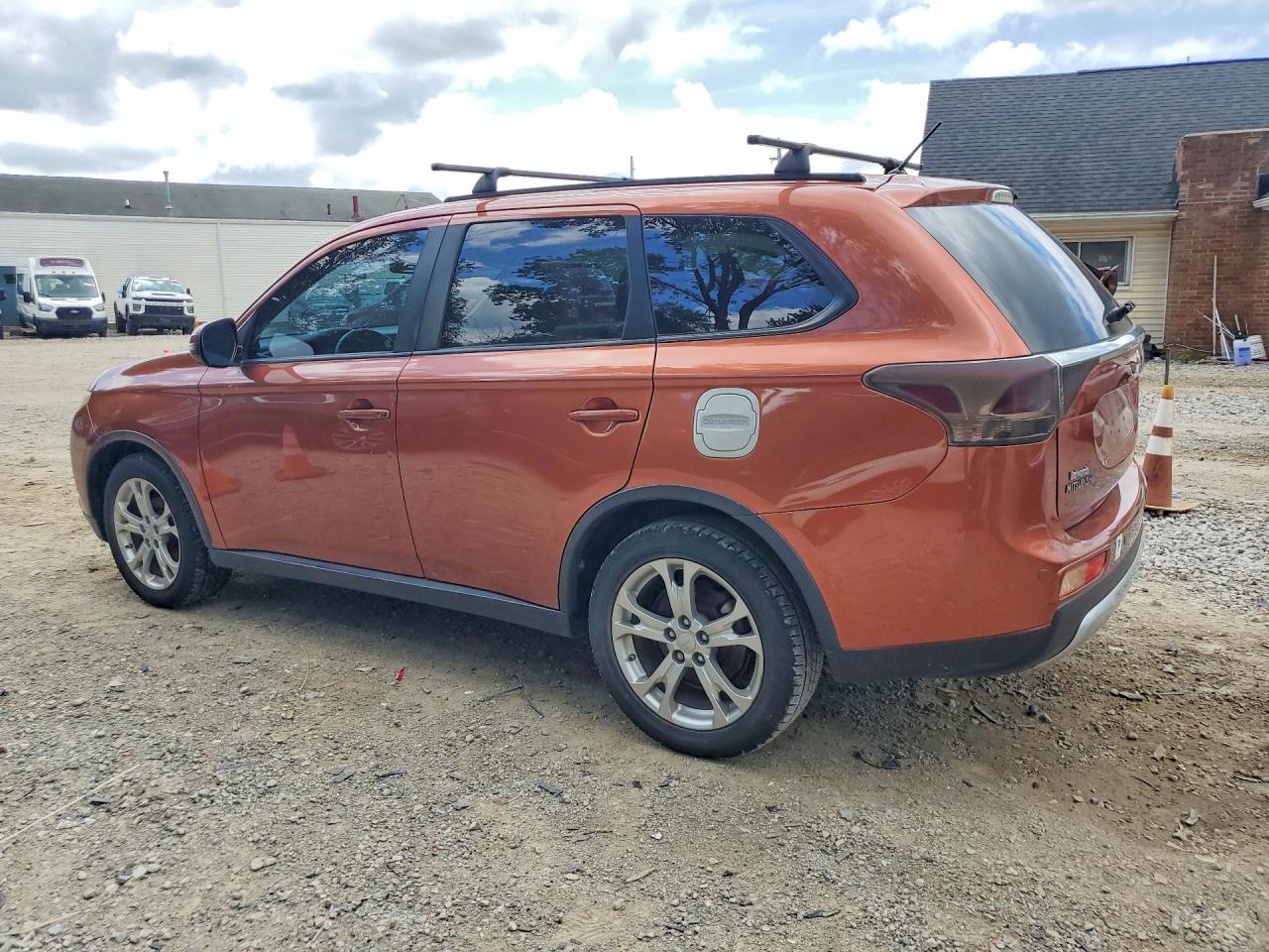 2015 MITSUBISHI OUTLANDER