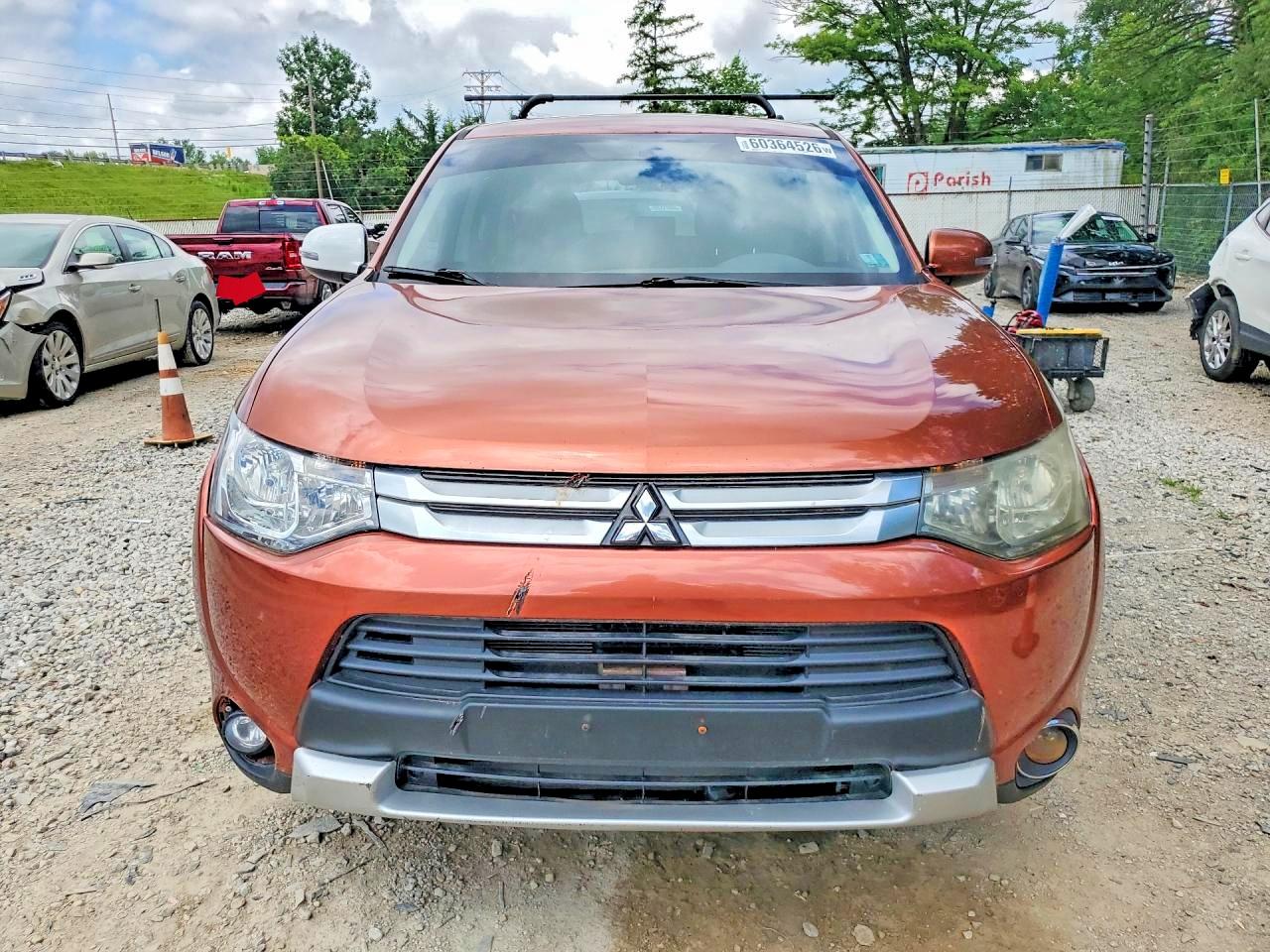 2015 MITSUBISHI OUTLANDER