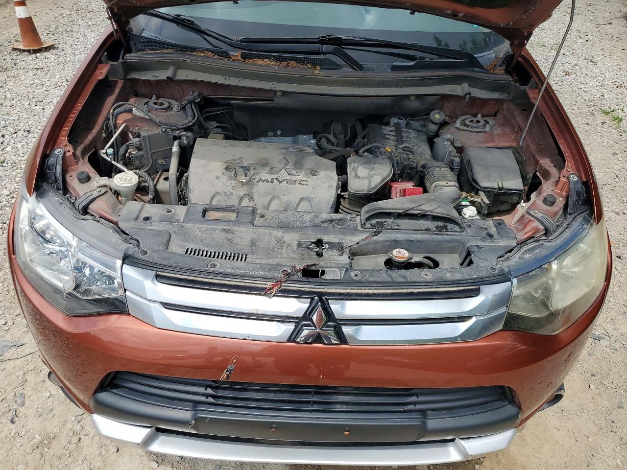 2015 MITSUBISHI OUTLANDER