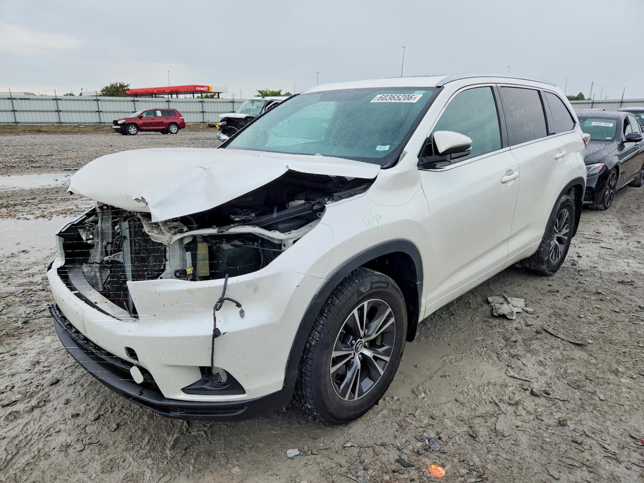 2016 TOYOTA HIGHLANDER