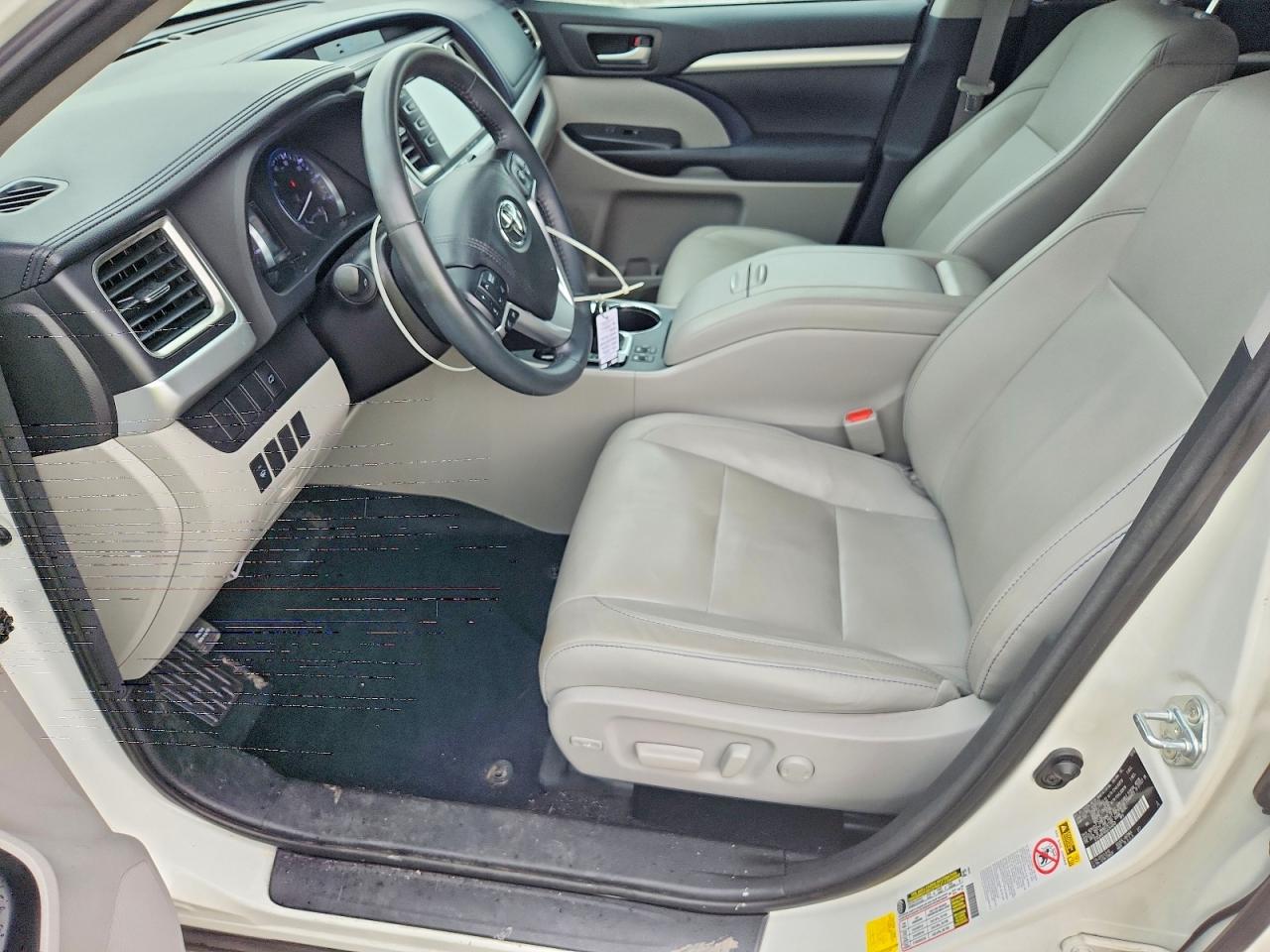2016 TOYOTA HIGHLANDER