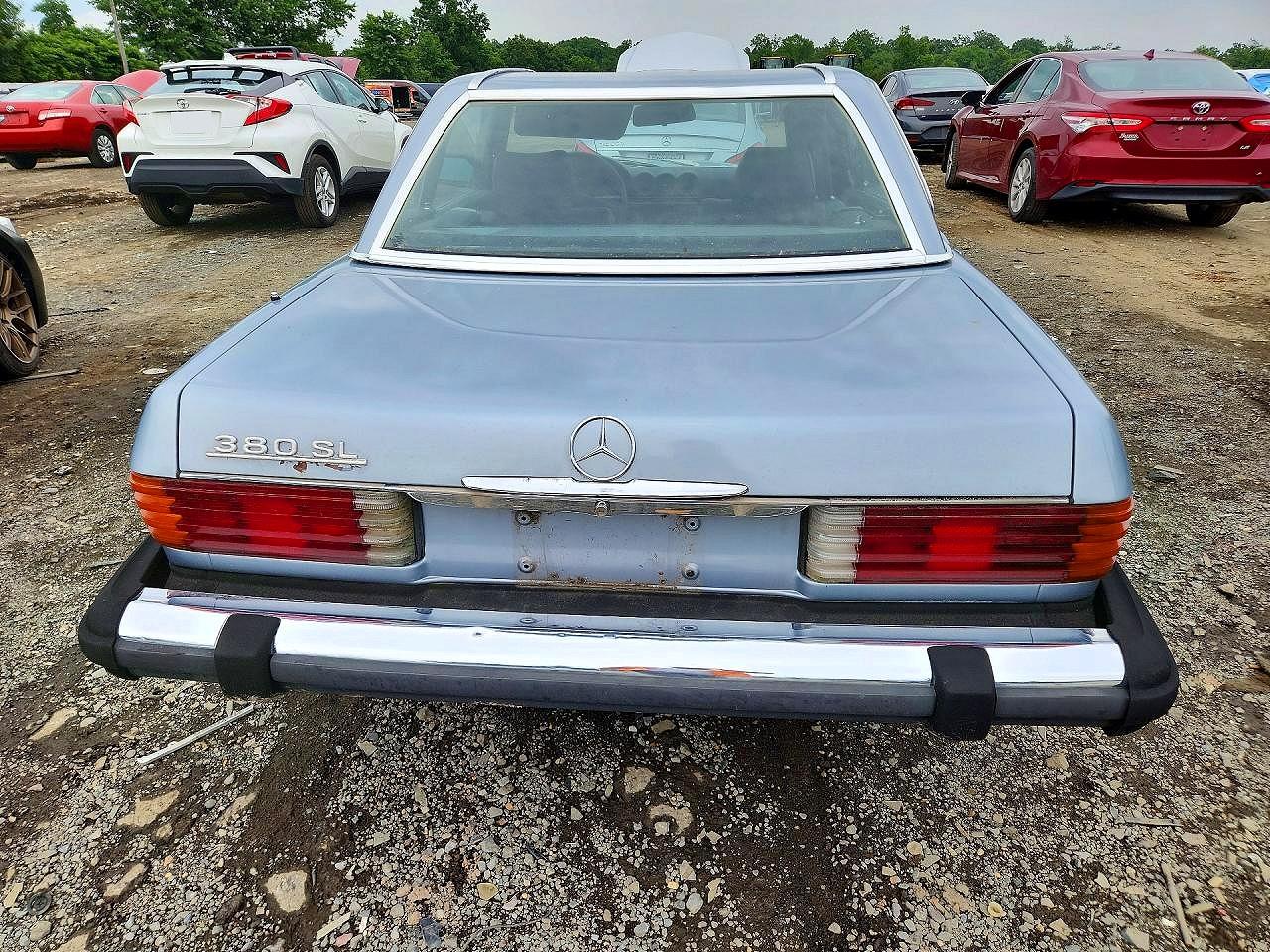 1984 MERCEDES-BENZ SL-CLASS