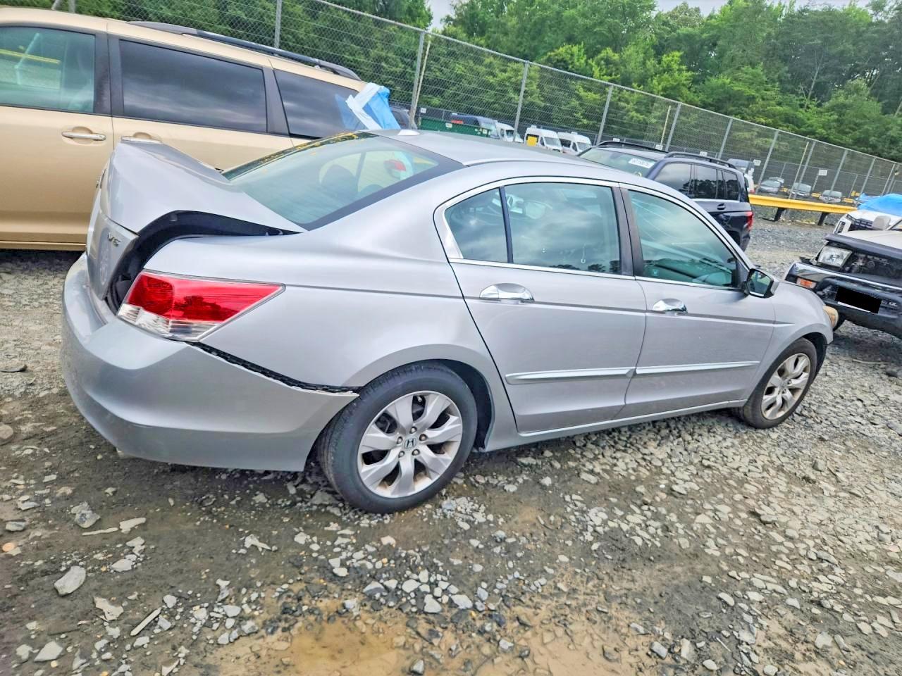 2009 HONDA ACCORD