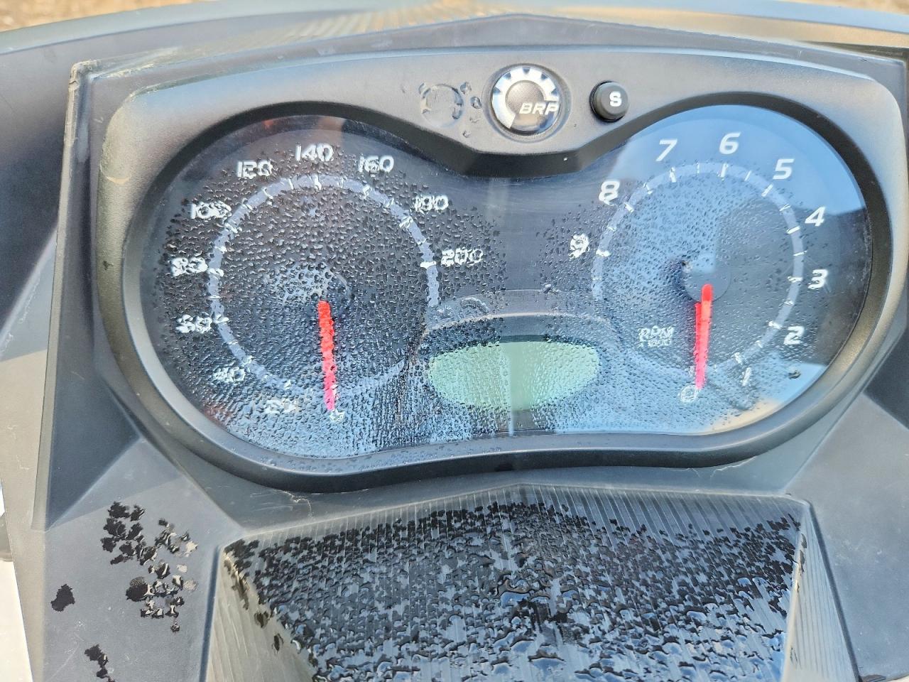 2011 SKID OO MXZ 850