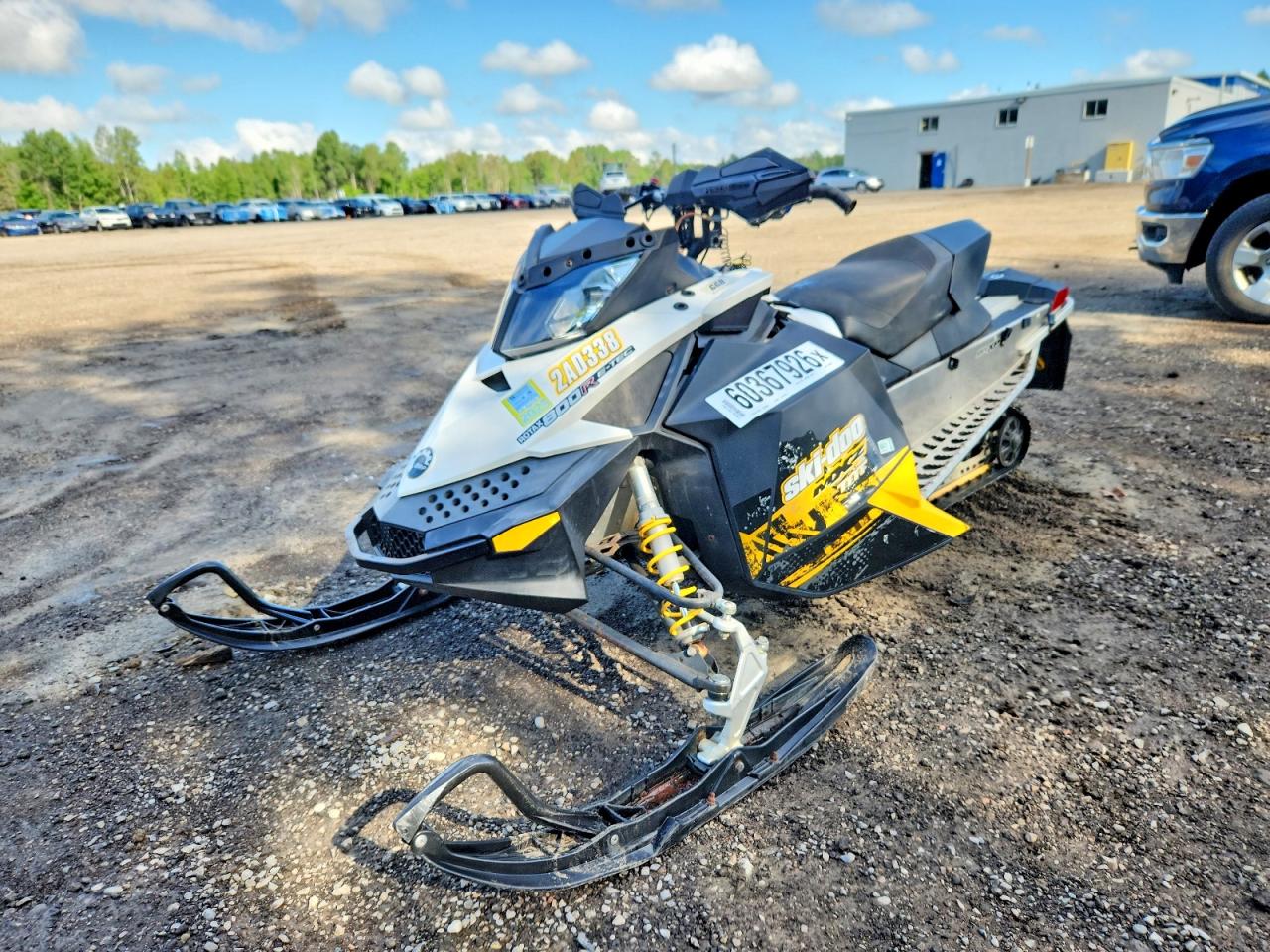 2011 SKID OO MXZ 850