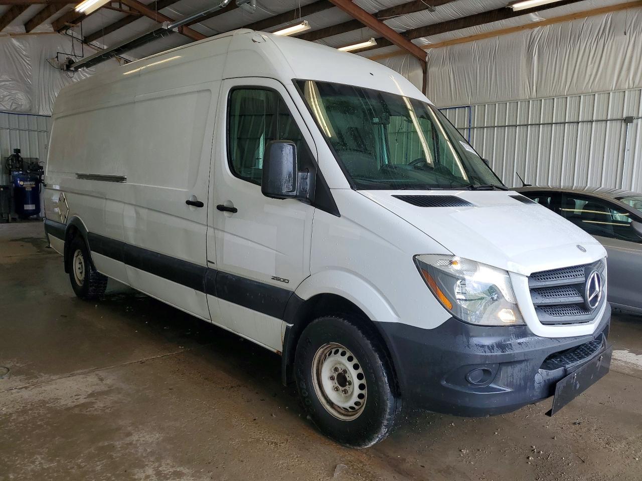 2014 MERCEDES-BENZ SPRINTER