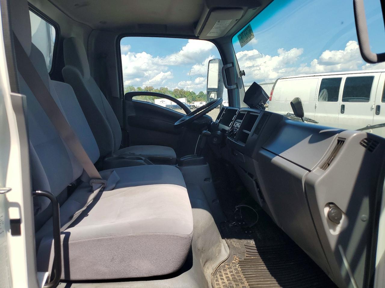 2016 ISUZU NQR