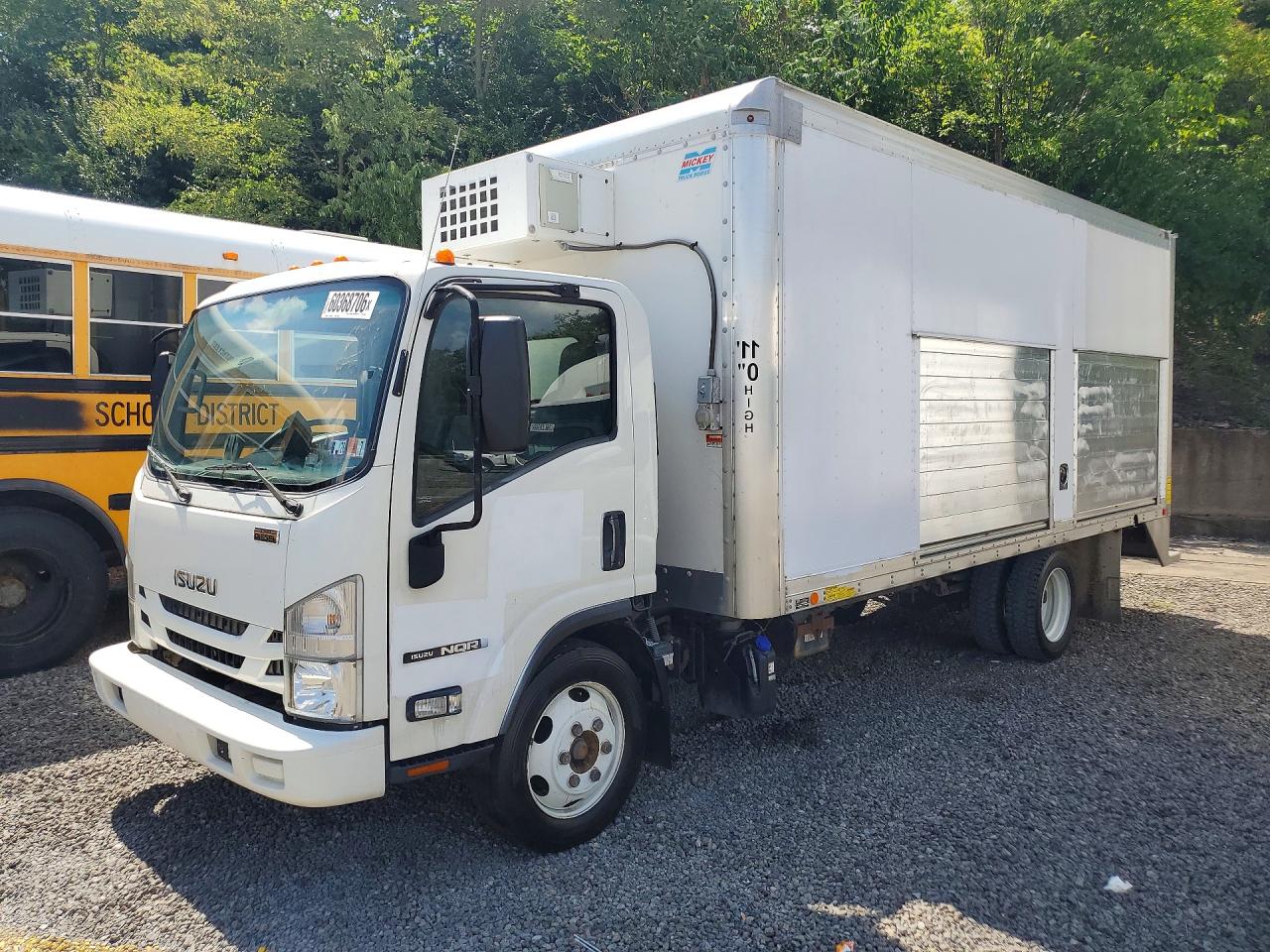 2016 ISUZU NQR