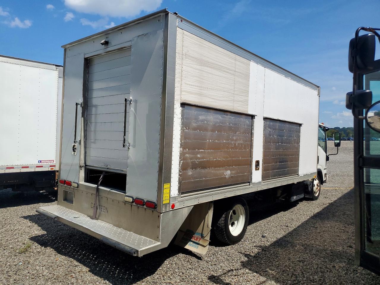 2016 ISUZU NQR