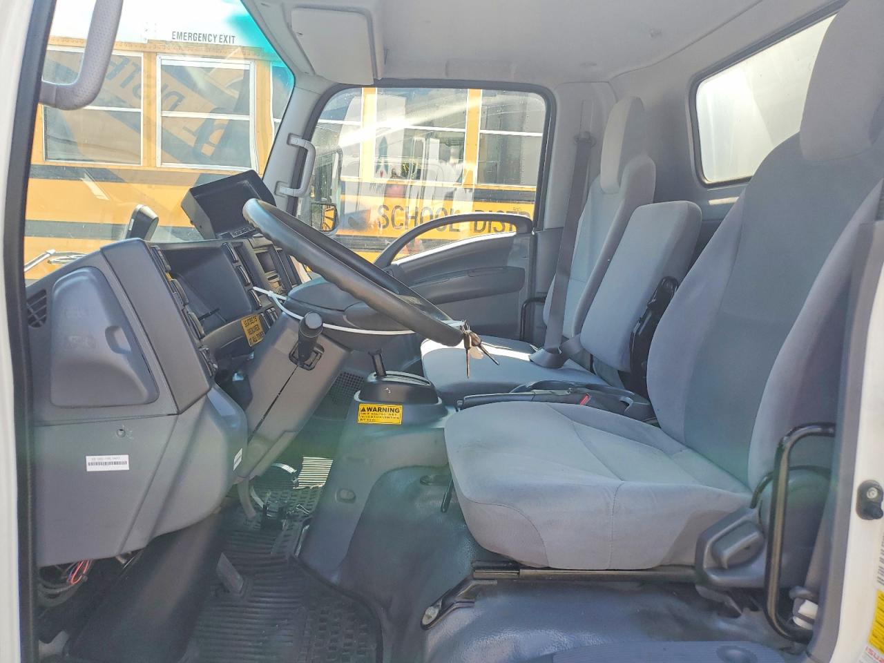 2016 ISUZU NQR
