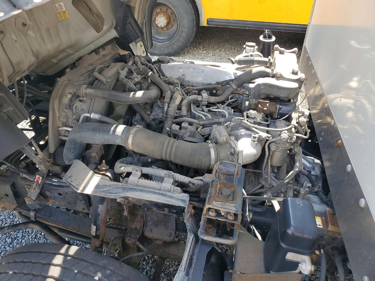 2016 ISUZU NQR