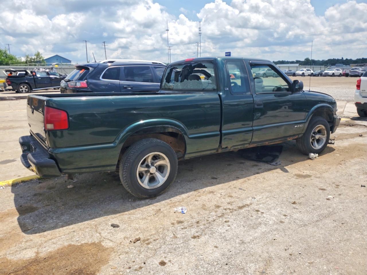 2001 CHEVROLET S10