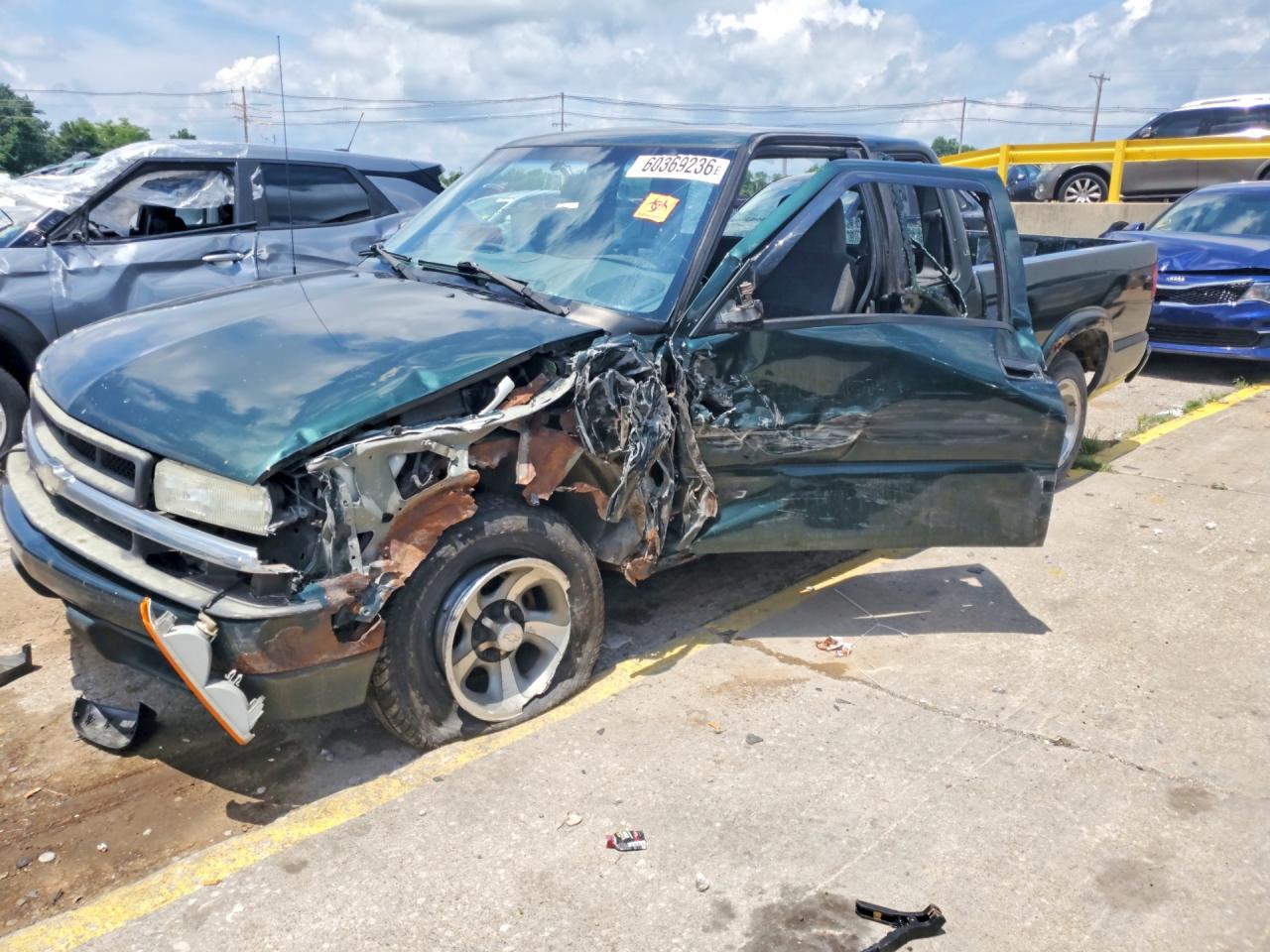 2001 CHEVROLET S10