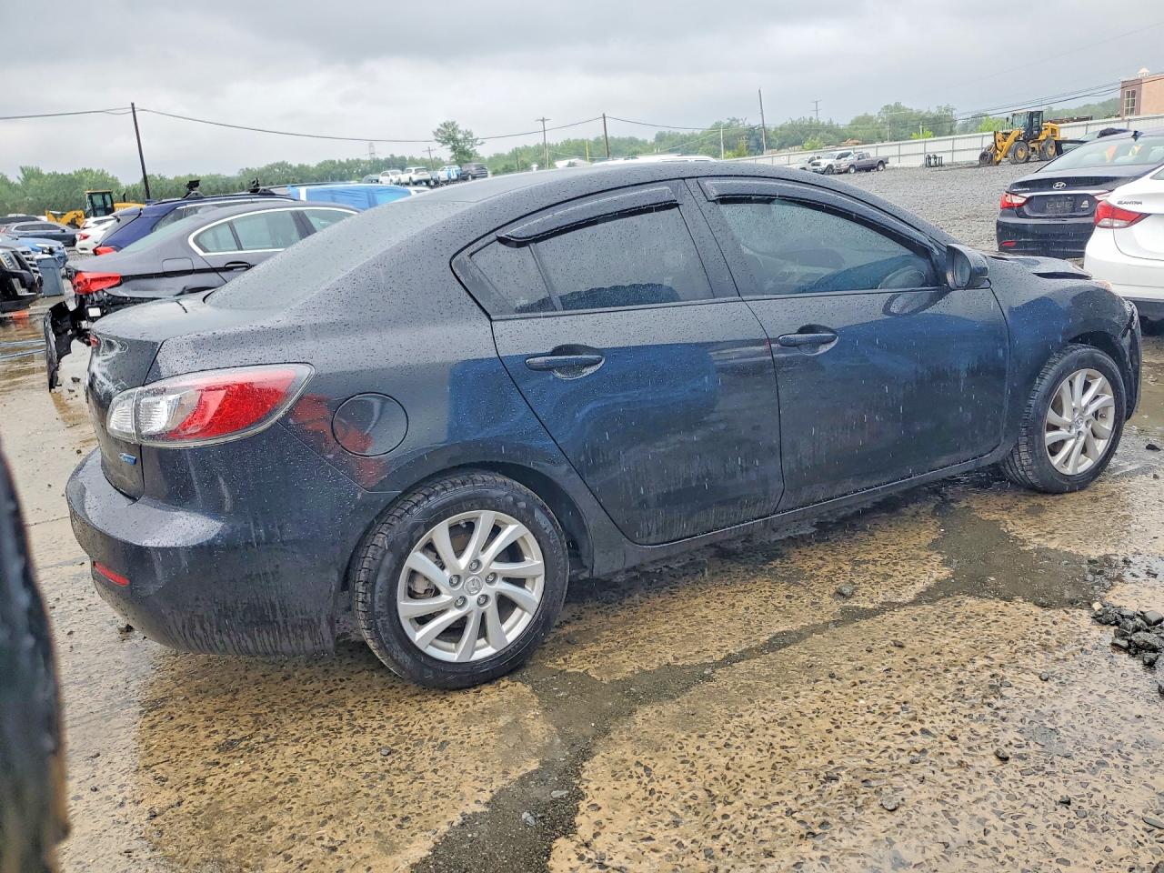 2012 MAZDA 3