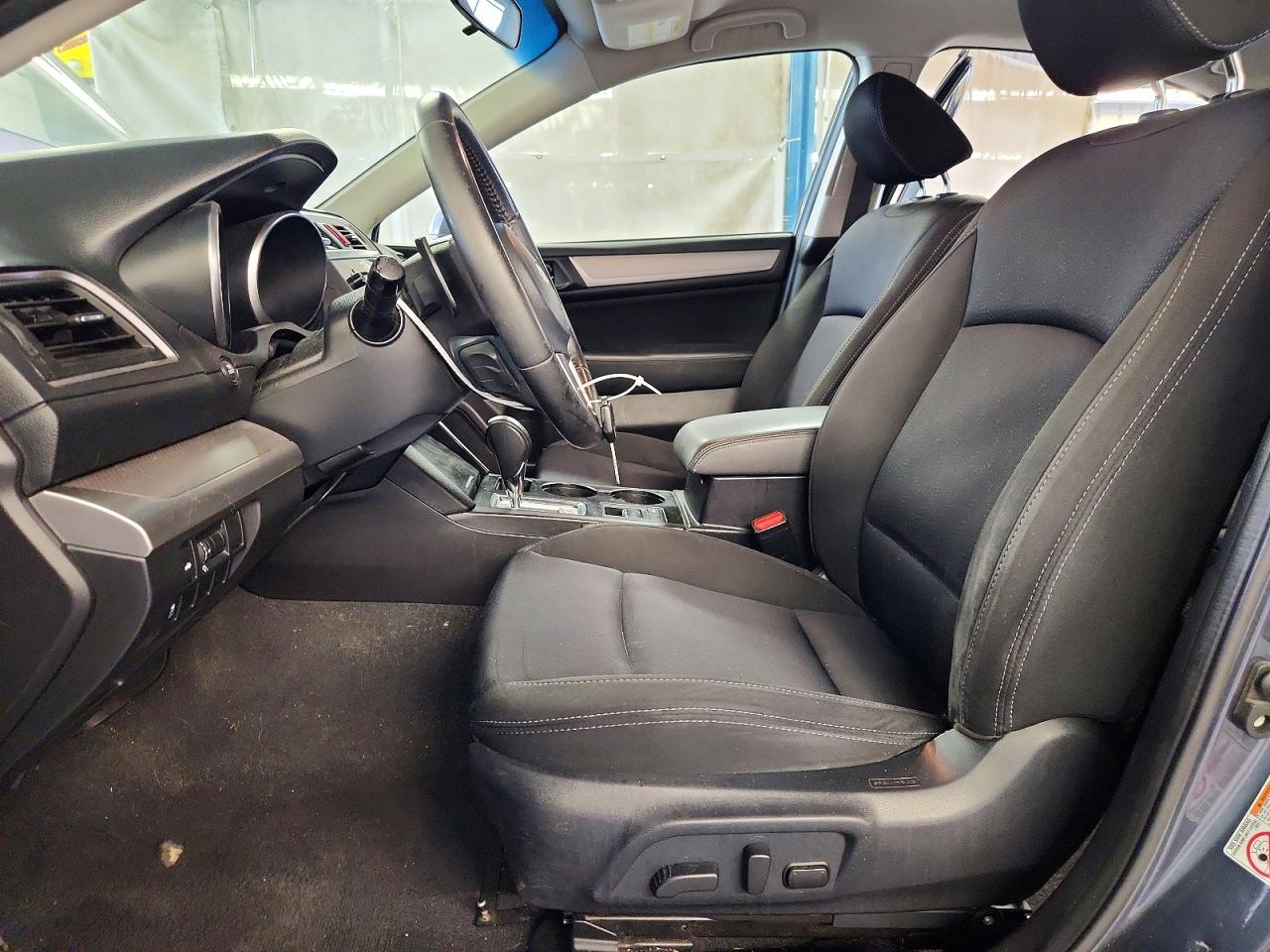 2017 SUBARU LEGACY