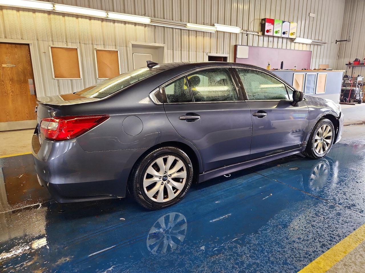 2017 SUBARU LEGACY