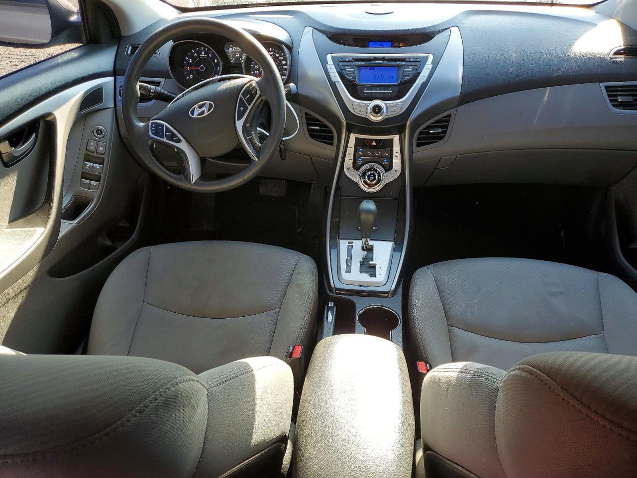 2012 HYUNDAI ELANTRA