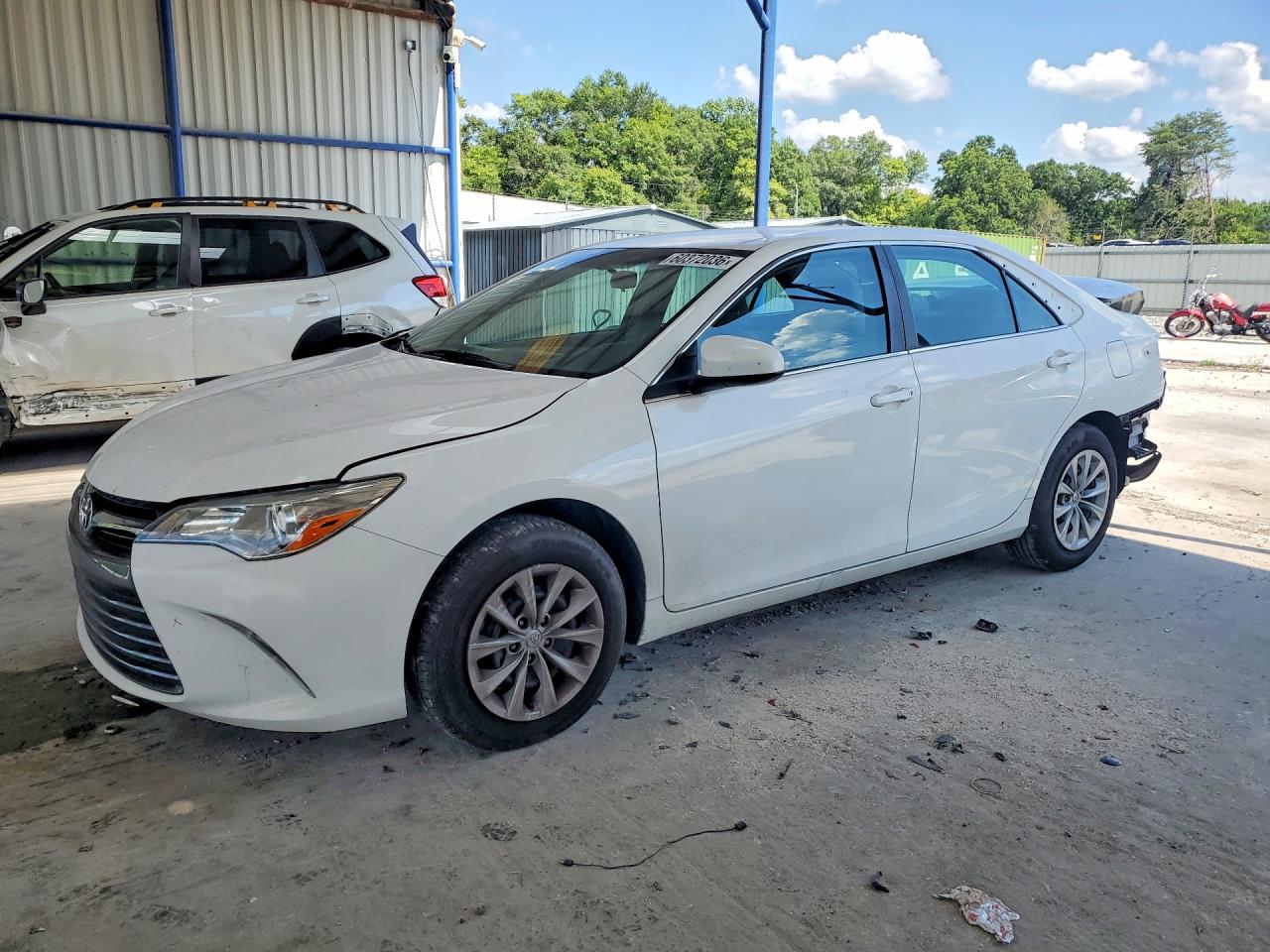 2016 TOYOTA CAMRY