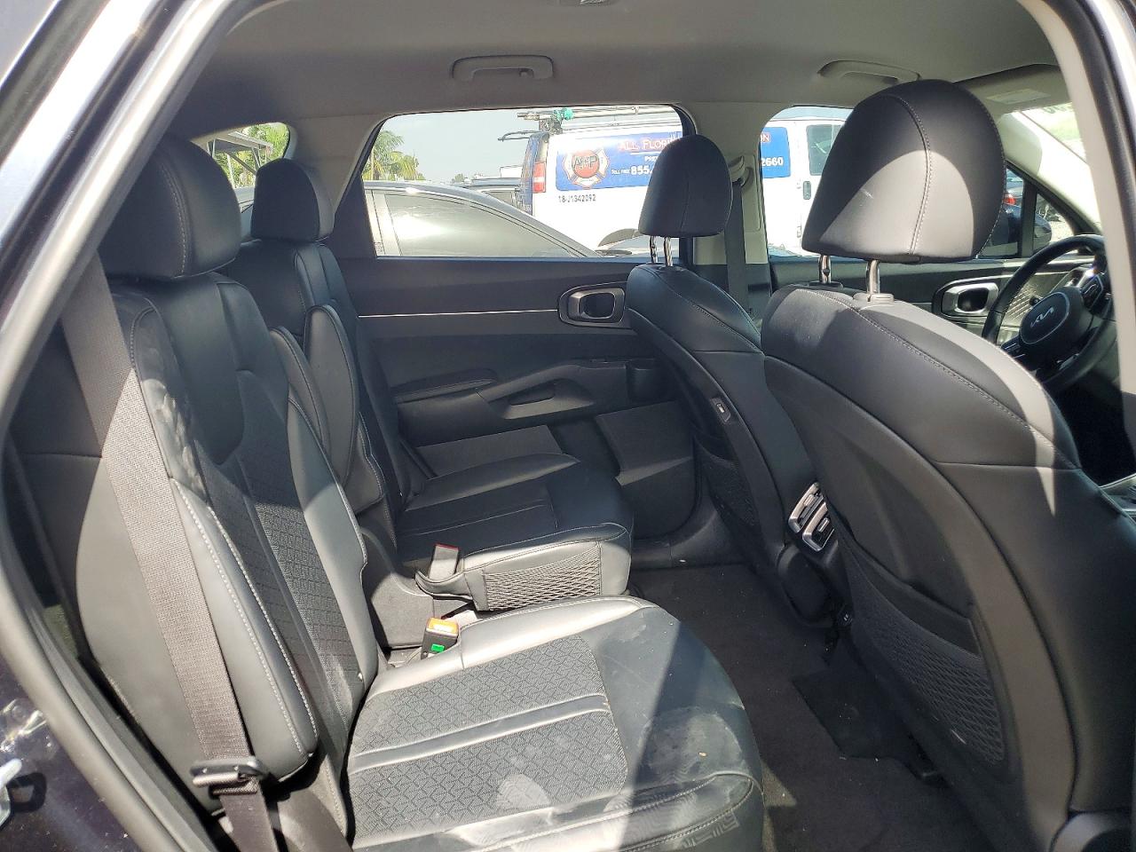 2023 KIA SORENTO