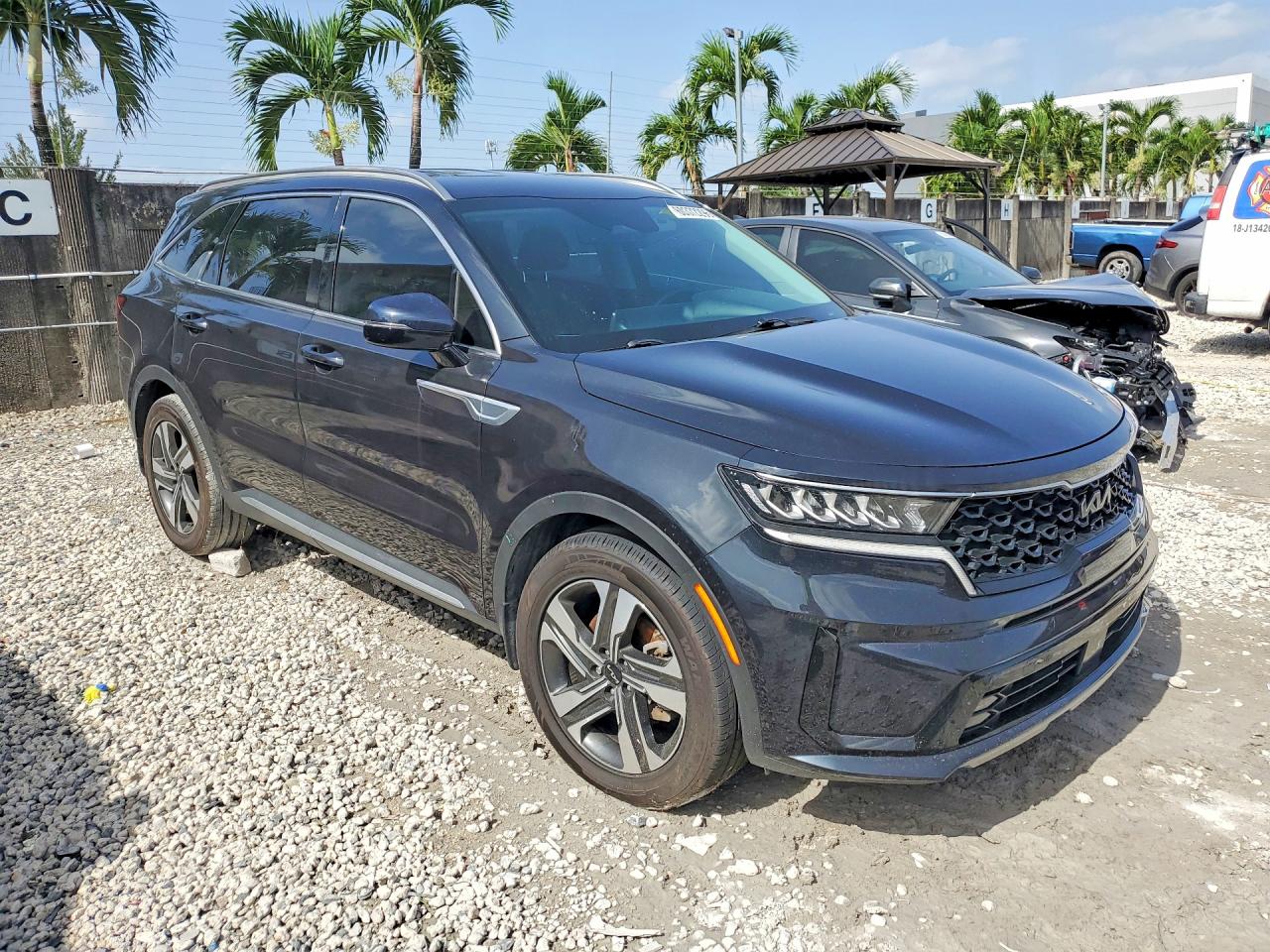 2023 KIA SORENTO