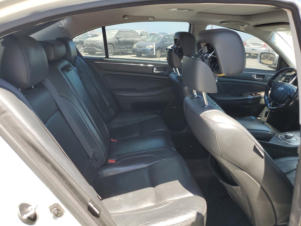 2011 HYUNDAI GENESIS