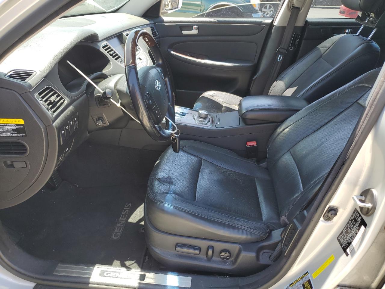 2011 HYUNDAI GENESIS