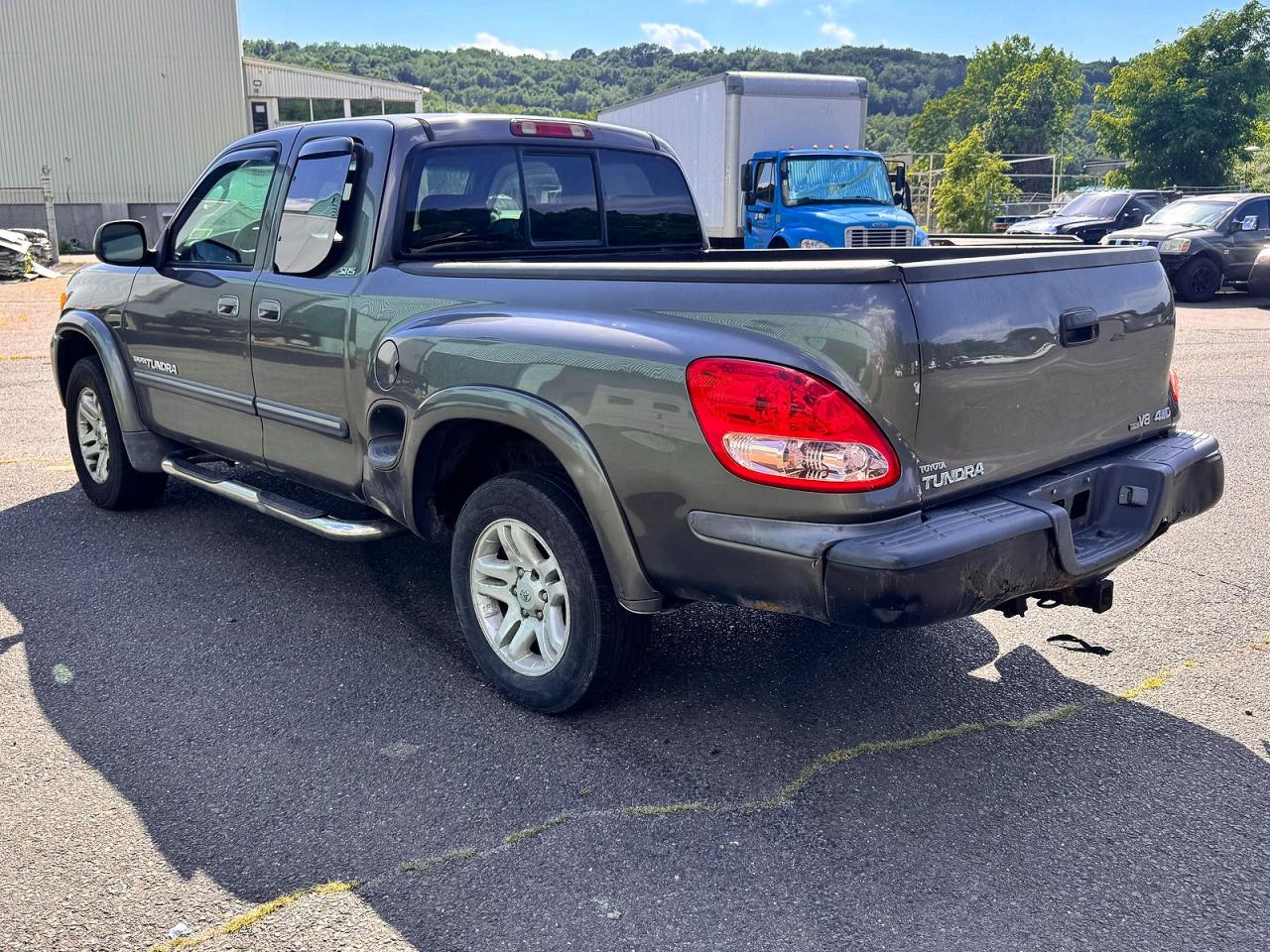 2003 TOYOTA TUNDRA