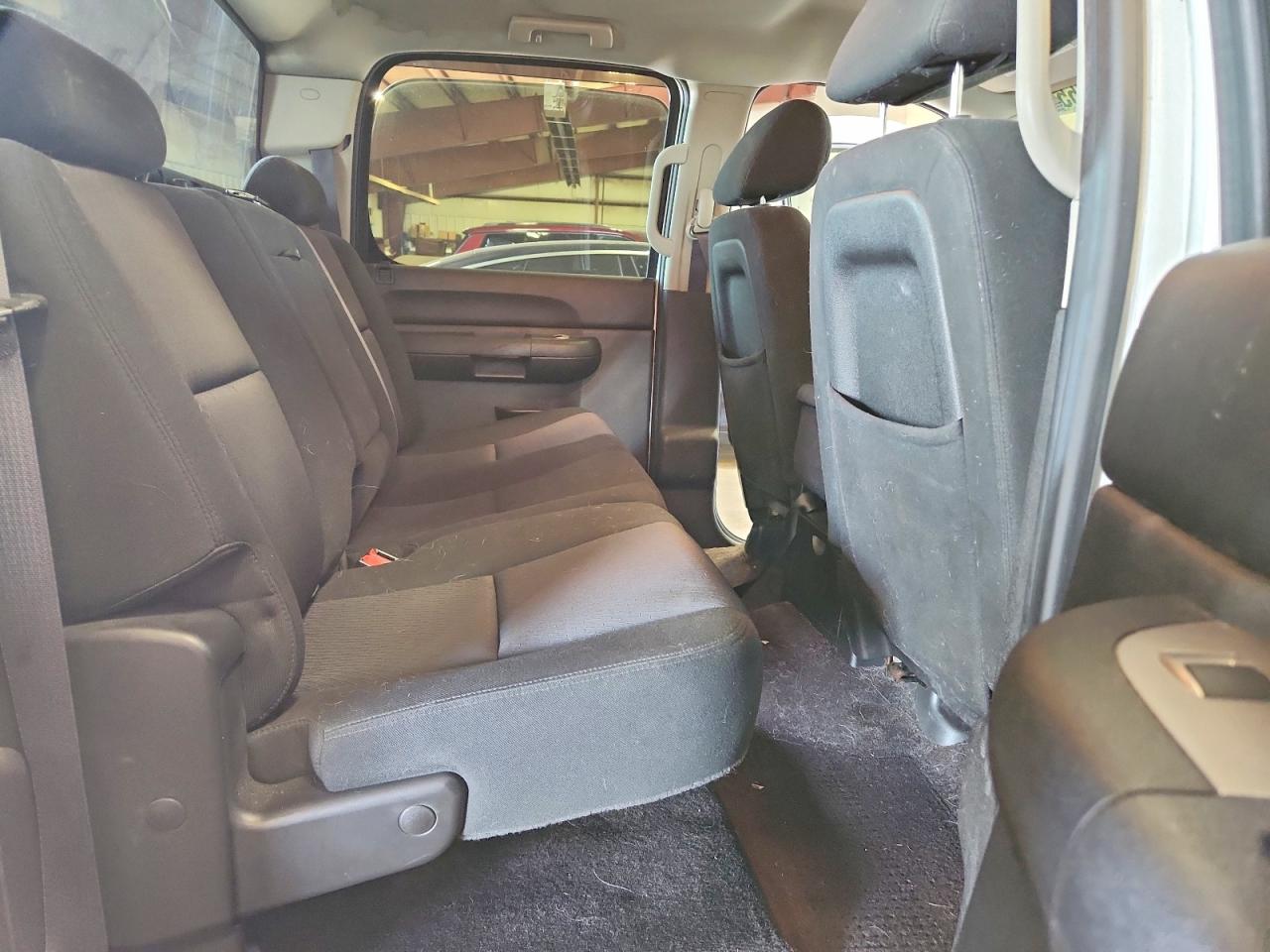 2011 CHEVROLET SILVERADO