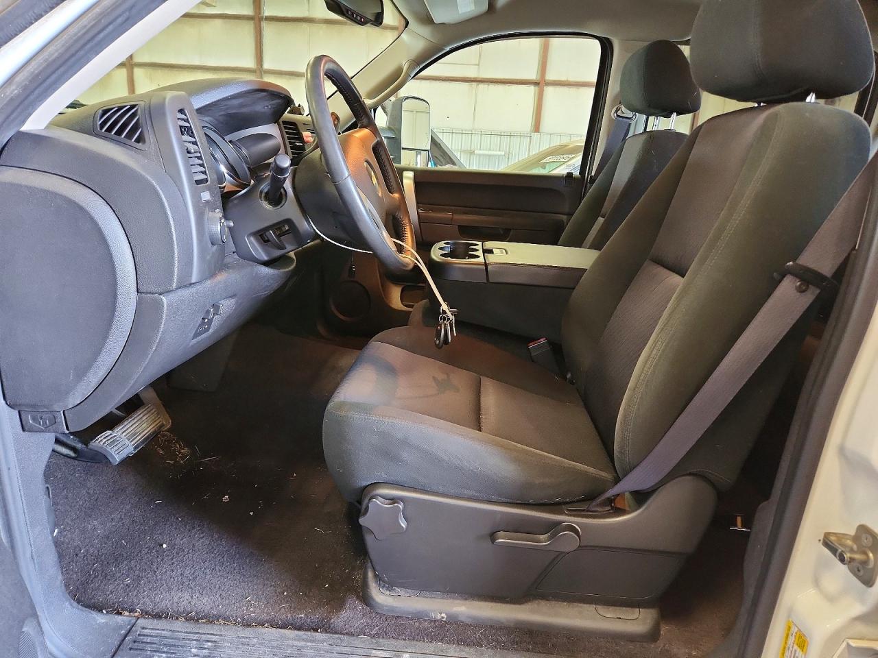 2011 CHEVROLET SILVERADO